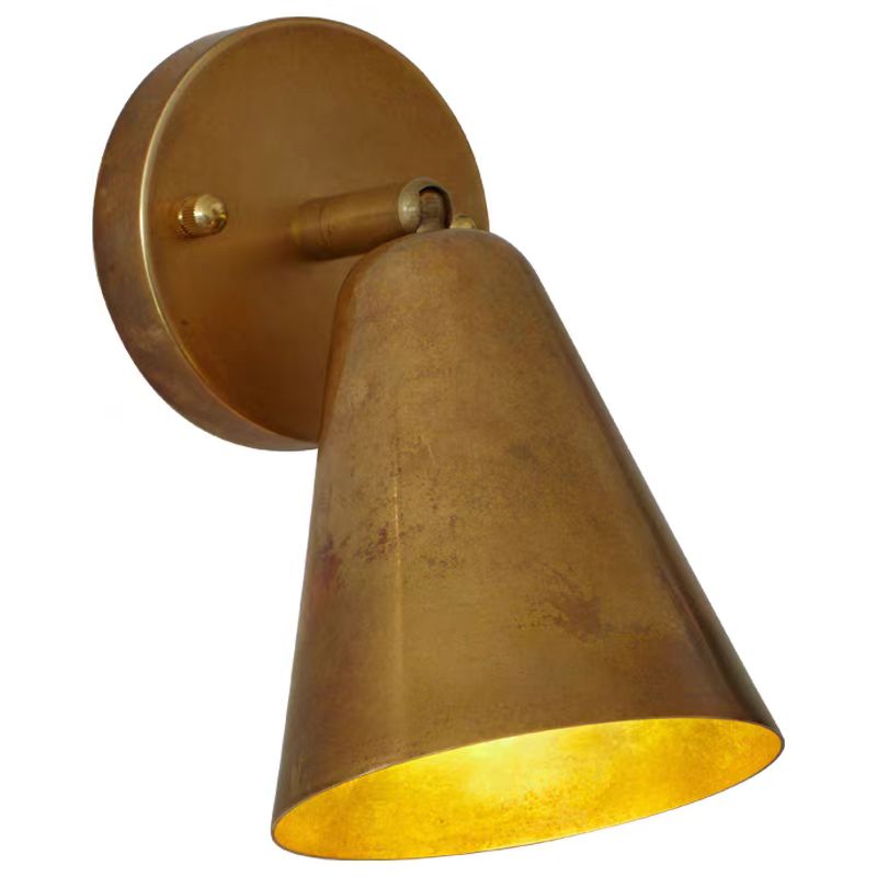 Dax Brass Wall Lamp