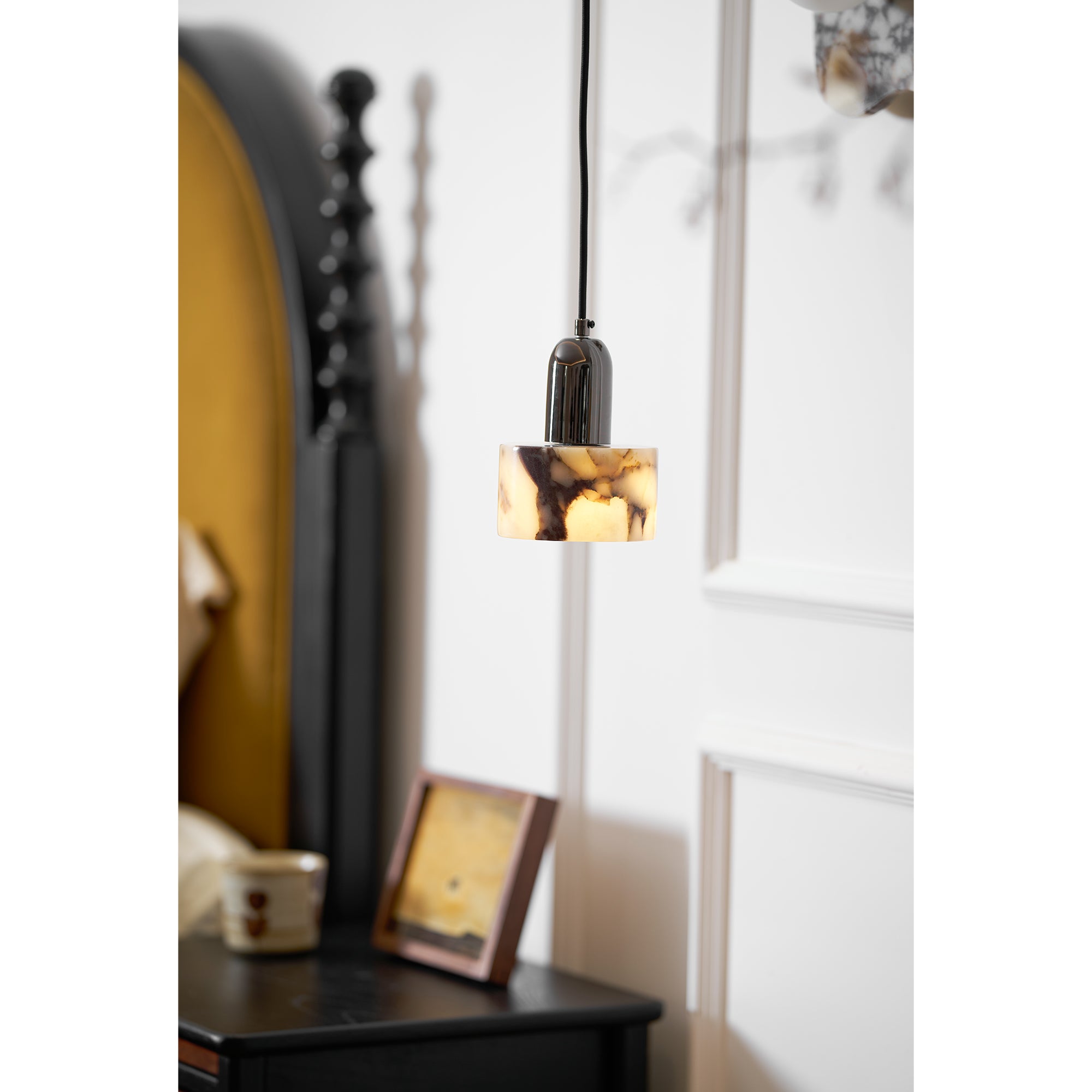 Dekum Marble Pendant Lamp