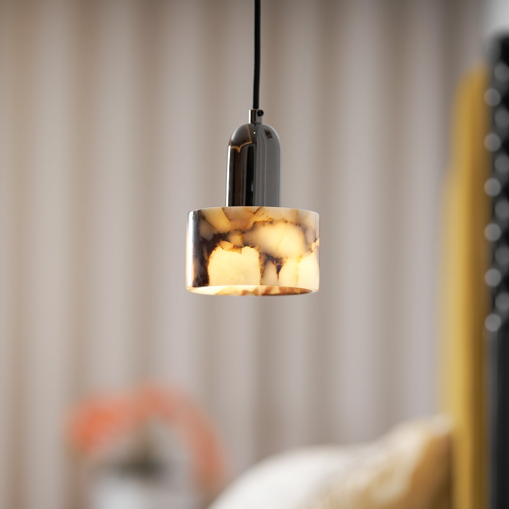 Dekum Marble Pendant Lamp