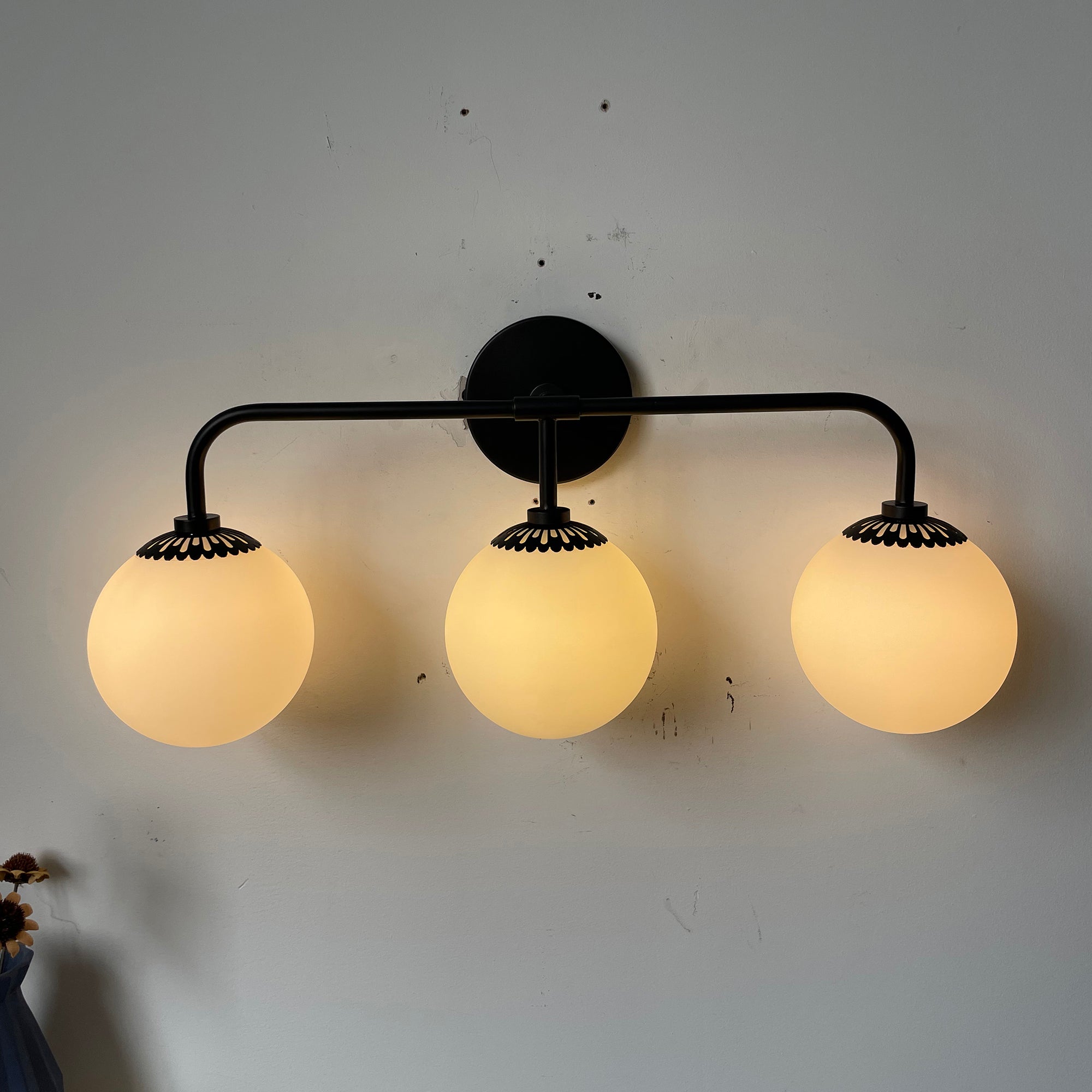 Dewdrop Globe Sconce