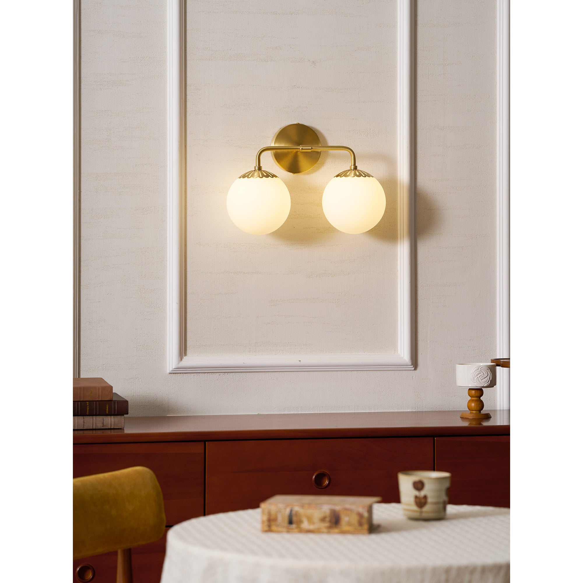 Dewdrop Globe Sconce