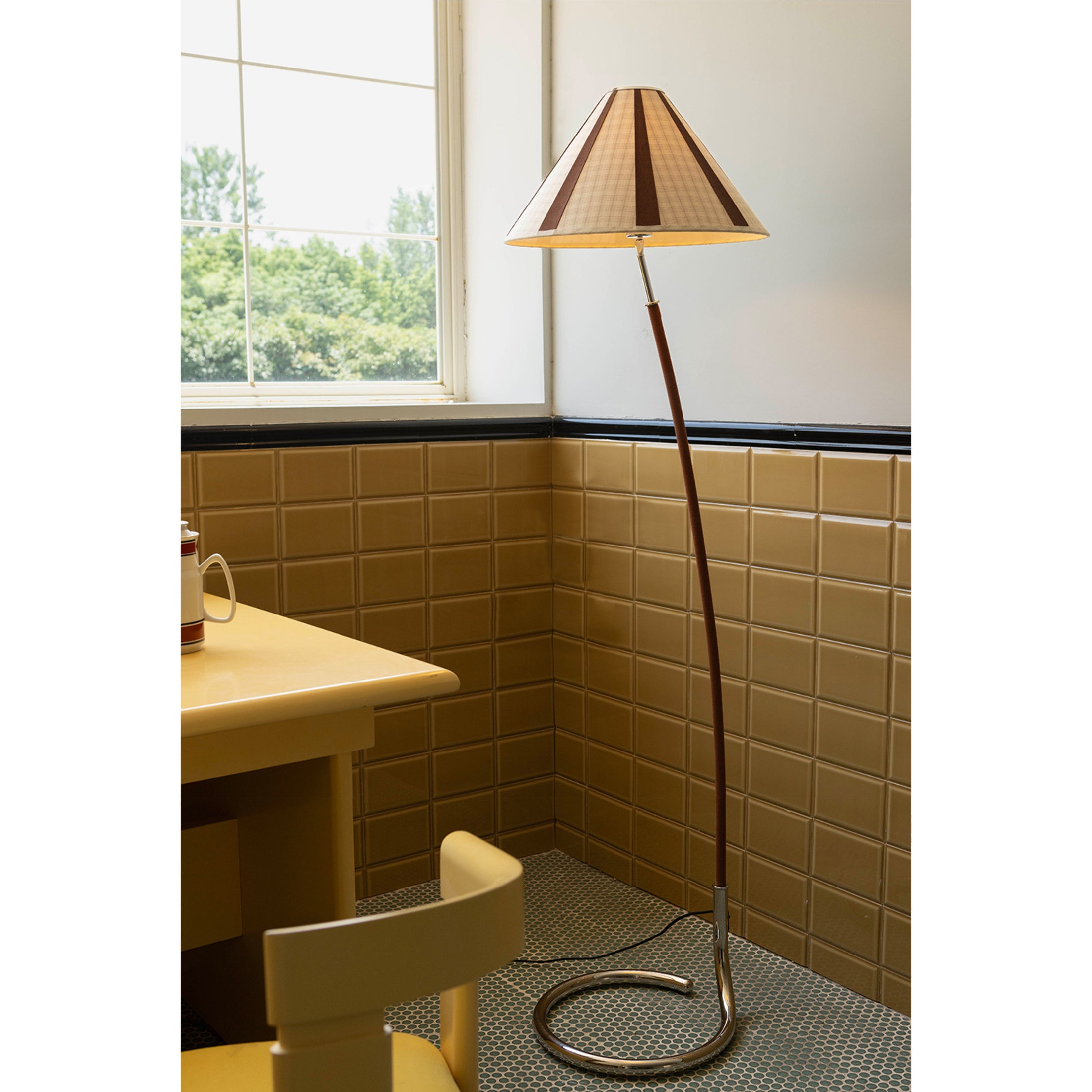 Dornstab Floor Lamp