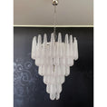 Bild in Galerie-Betrachter laden, Drop Murano Chandelier
