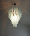 Bild in Galerie-Betrachter laden, Drop Murano Chandelier
