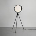 Carica l'immagine nel visualizzatore della galleria, Lampada da Terra Tripode Eclipse
