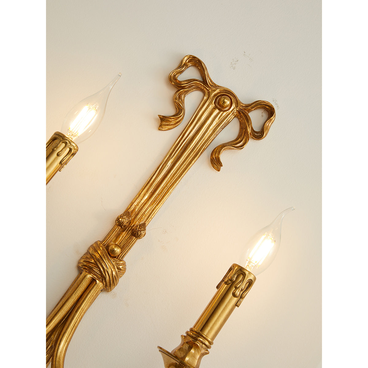 Edith Brass Wall Lamp
