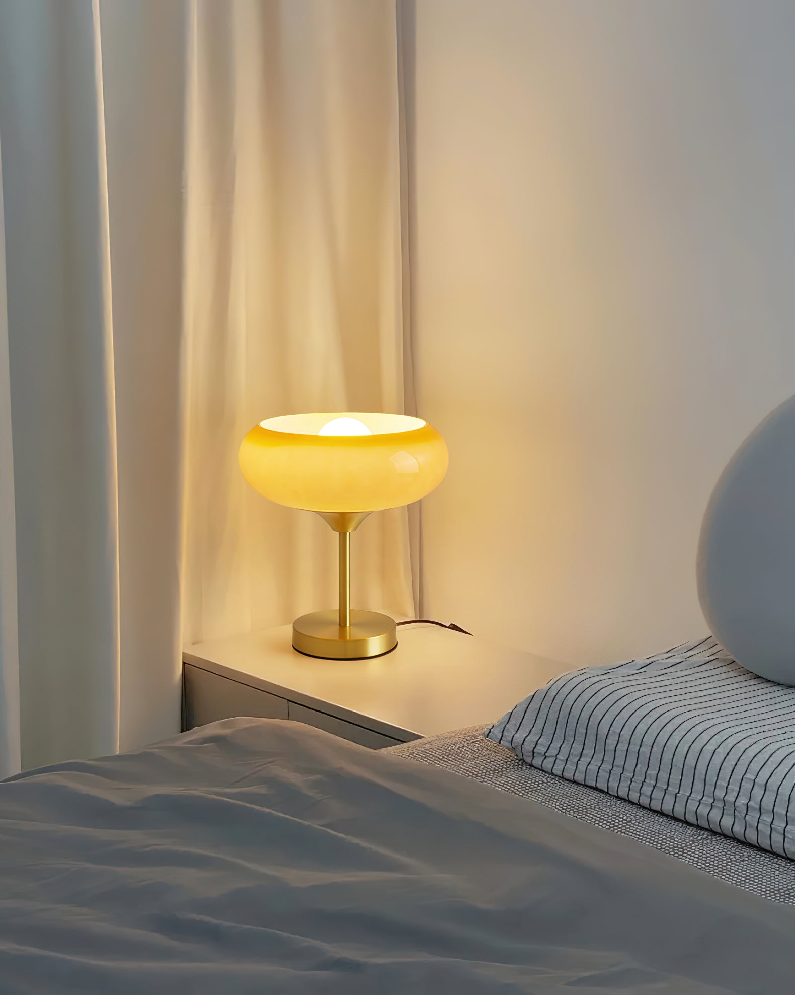 Egg Tart Glass Table Lamp