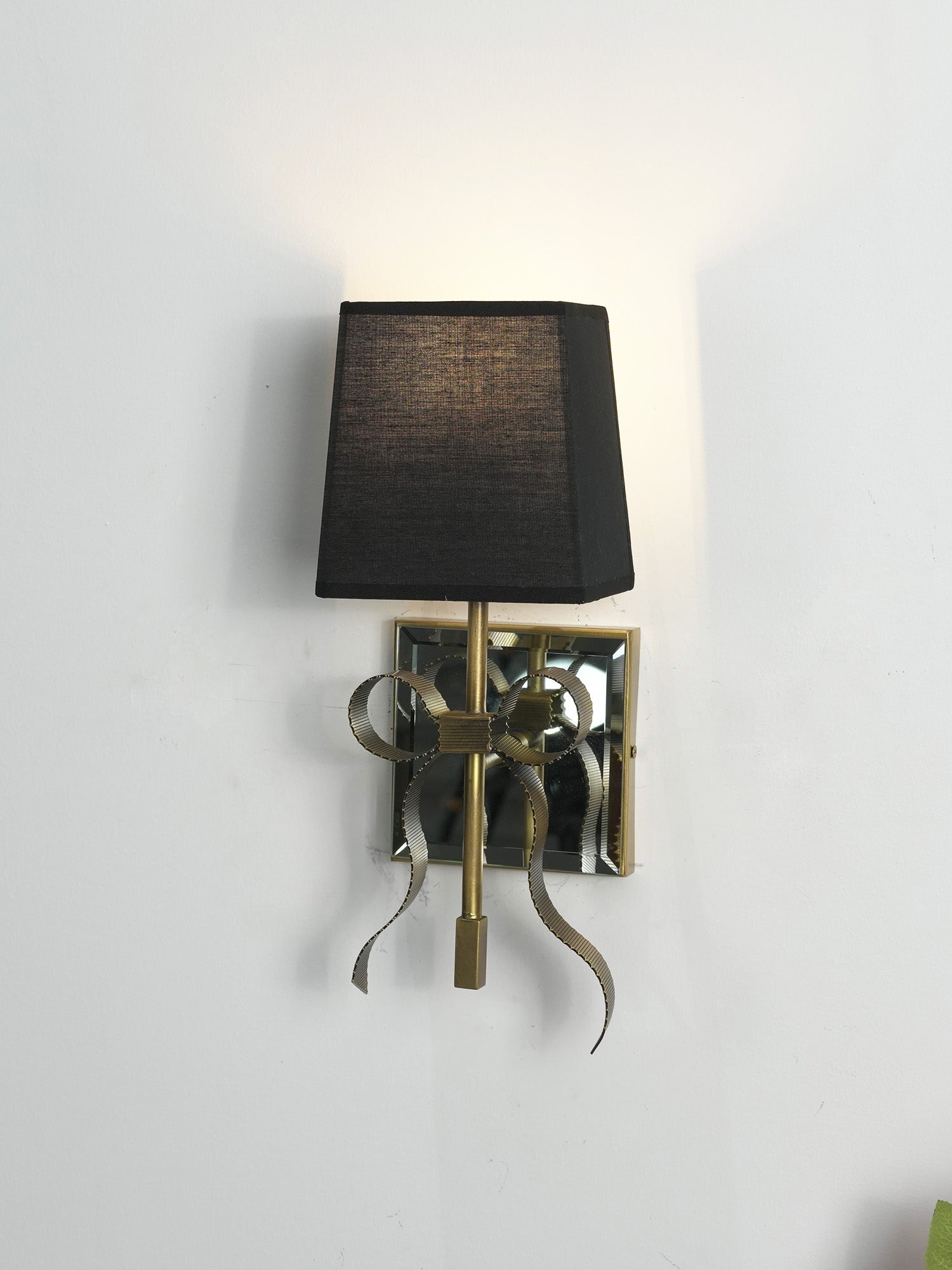 Ellery Gros-Grain Bow Sconce