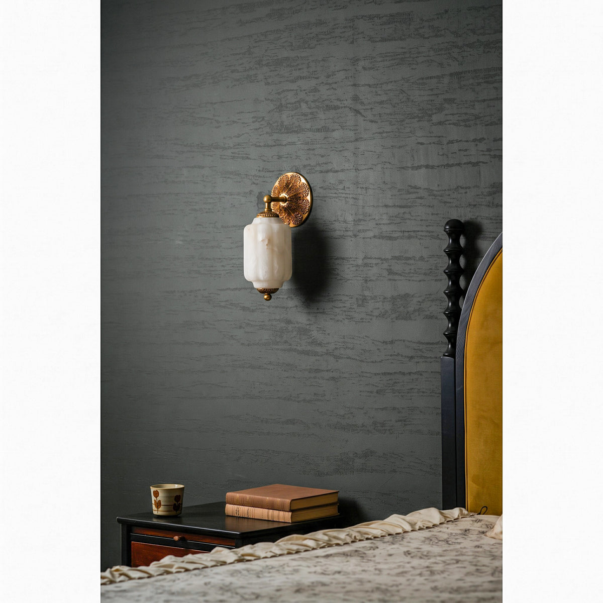 Applique murale Eloise Scallop en albâtre