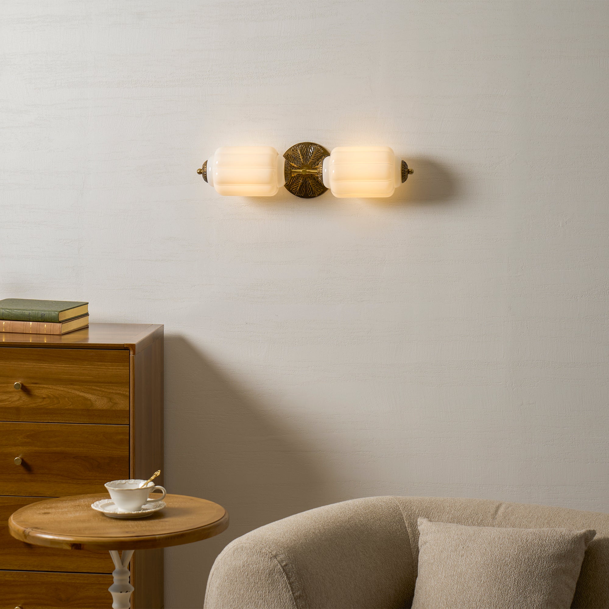 Eloise Scallop Glass Sconce