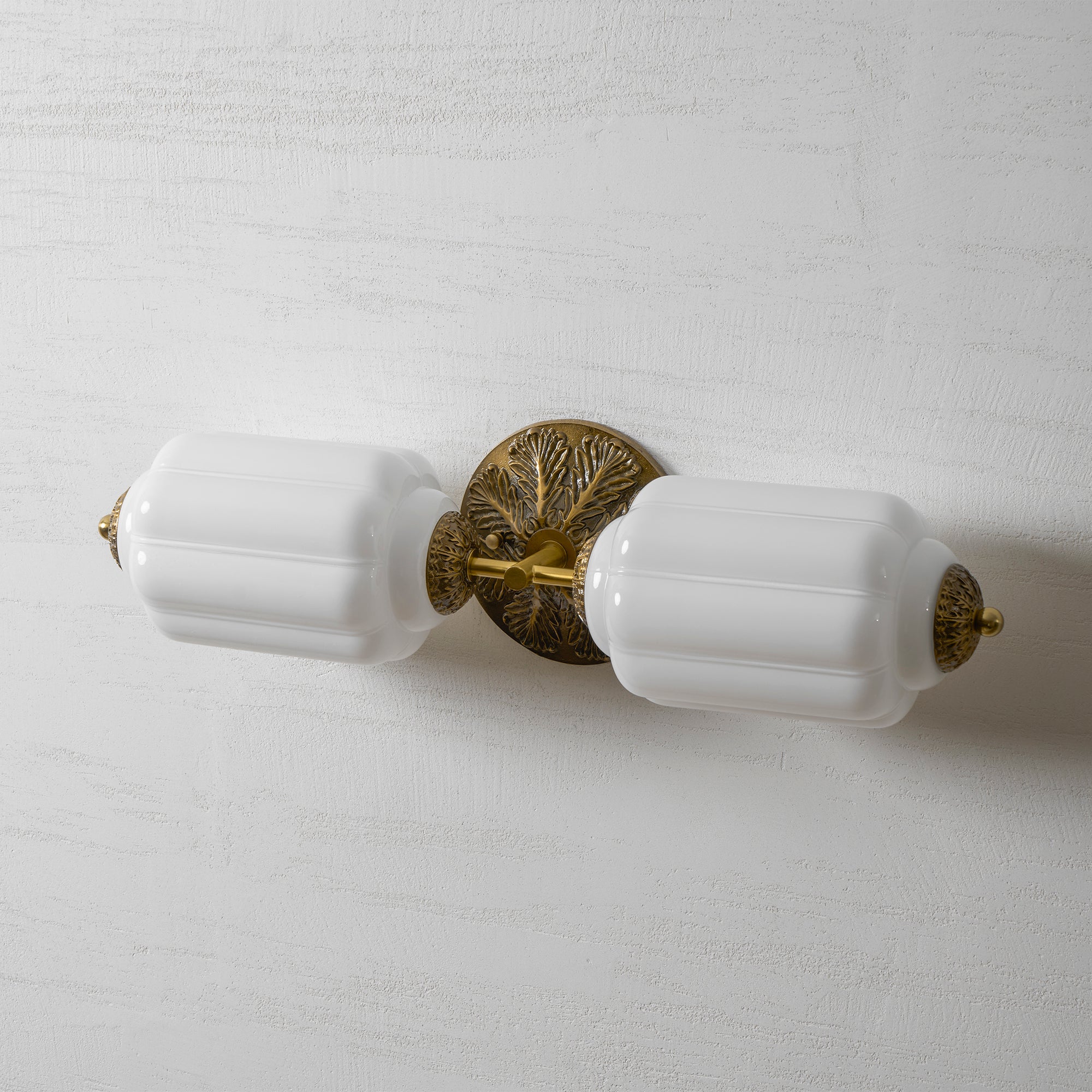 Eloise Scallop Glass Sconce