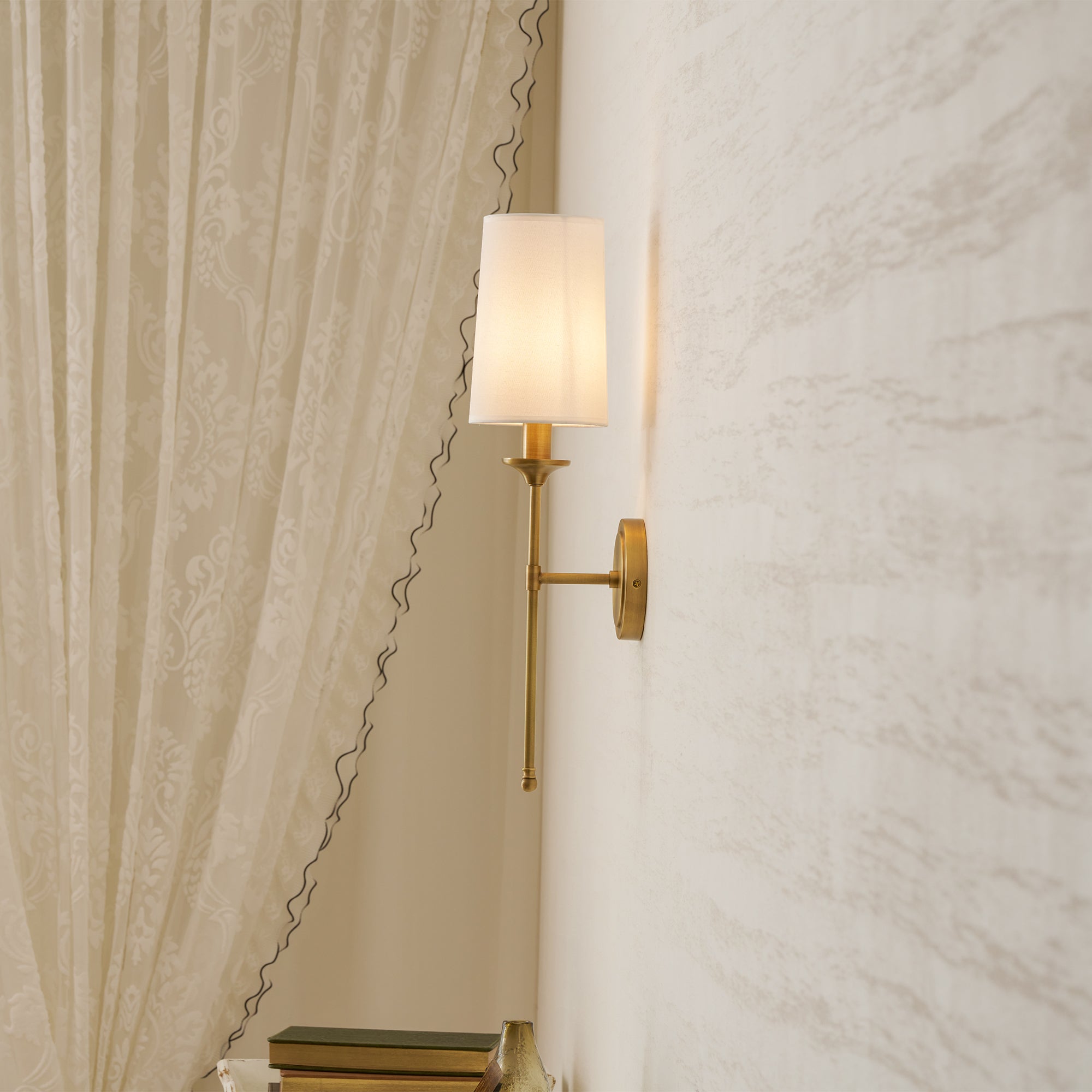 Emily Wall Lamp