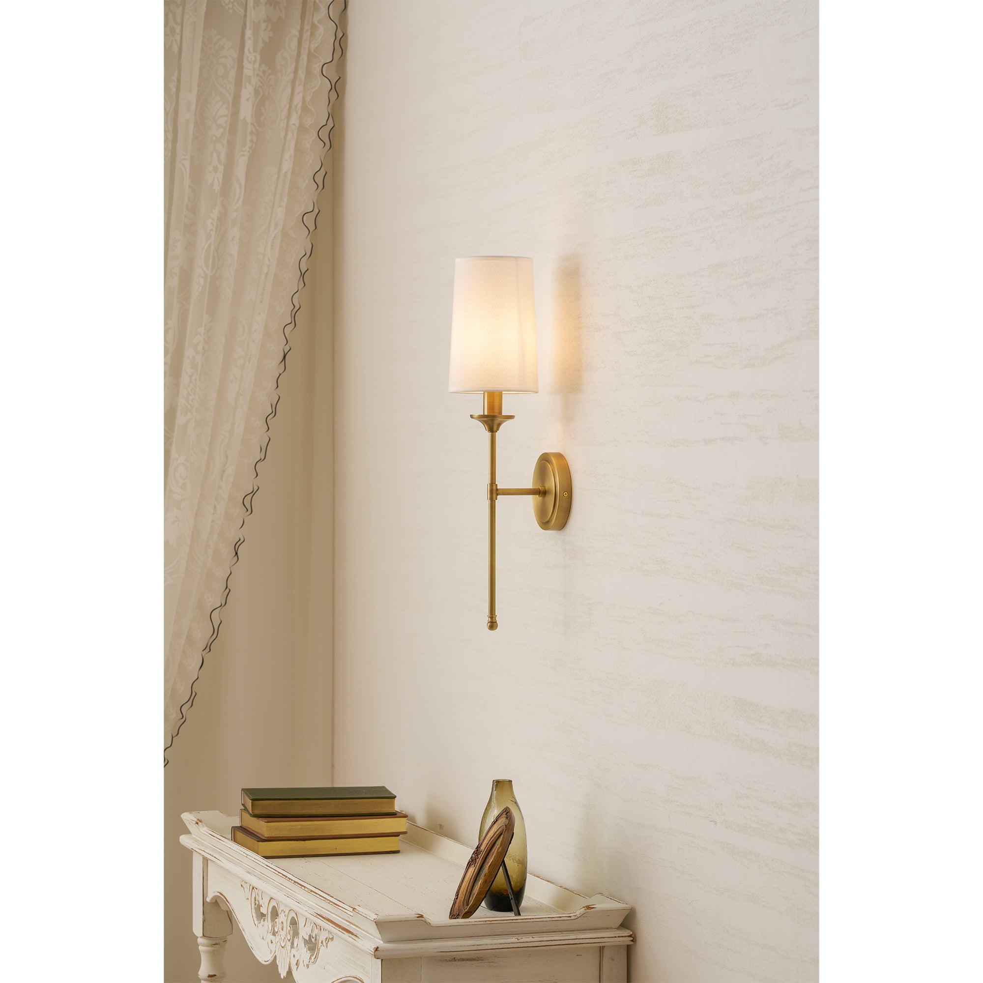 Emily Wall Lamp