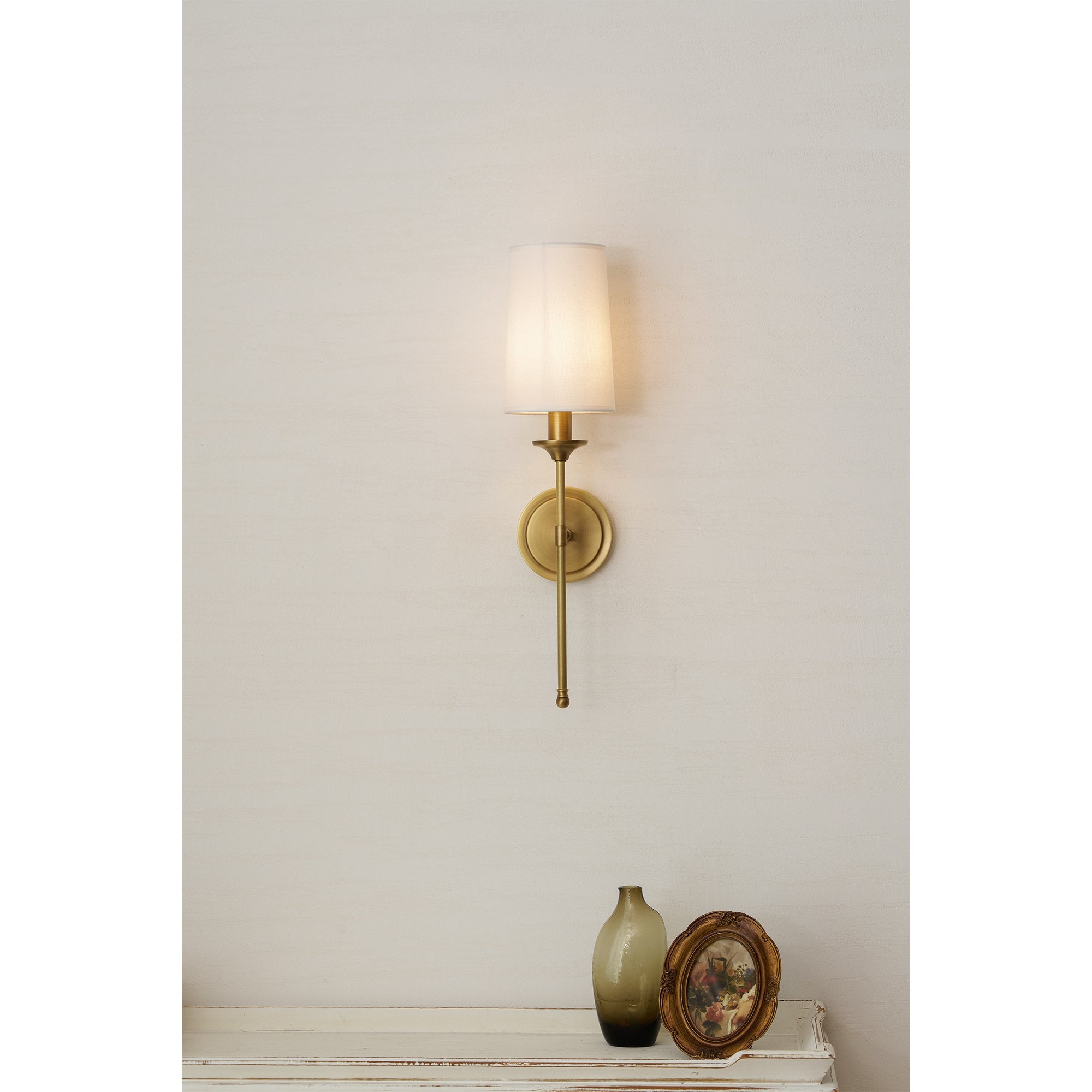 Emily Wall Lamp