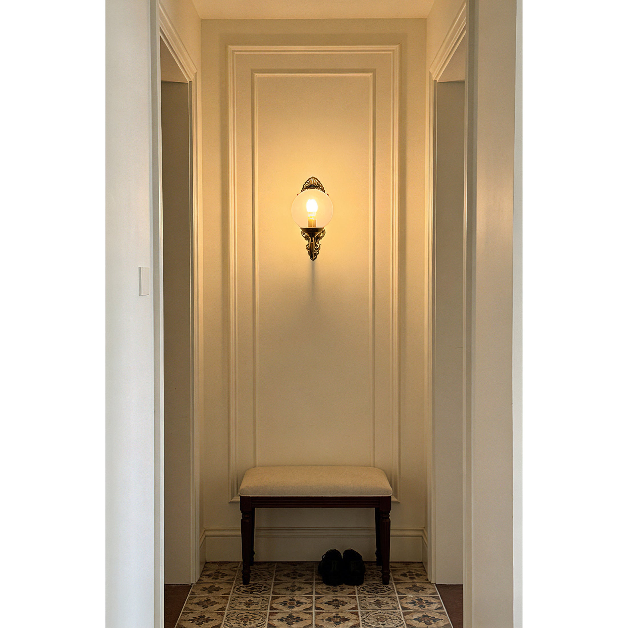 Evelyn Glass Wall Lamp