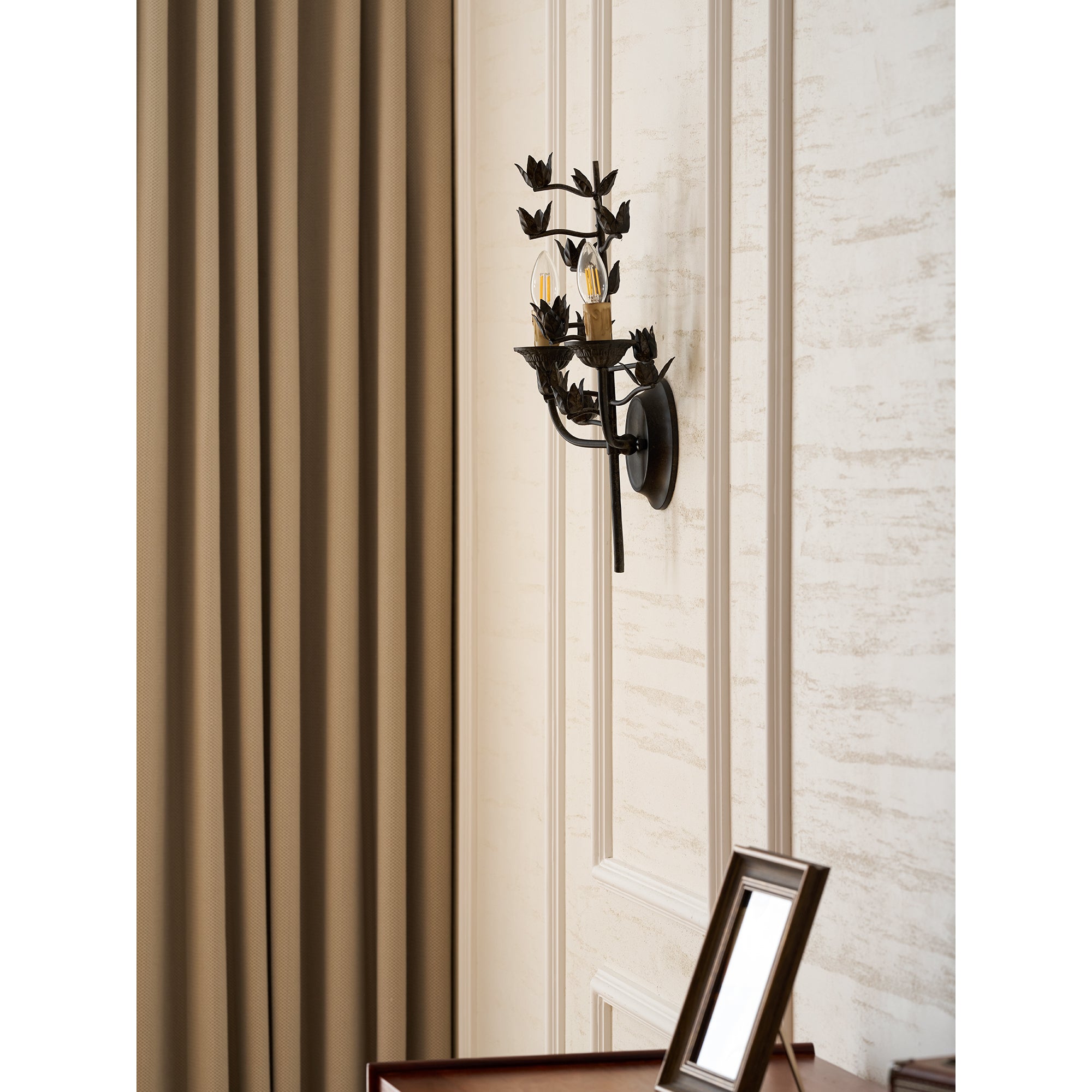 Ferroarte Branch Wall Lamp