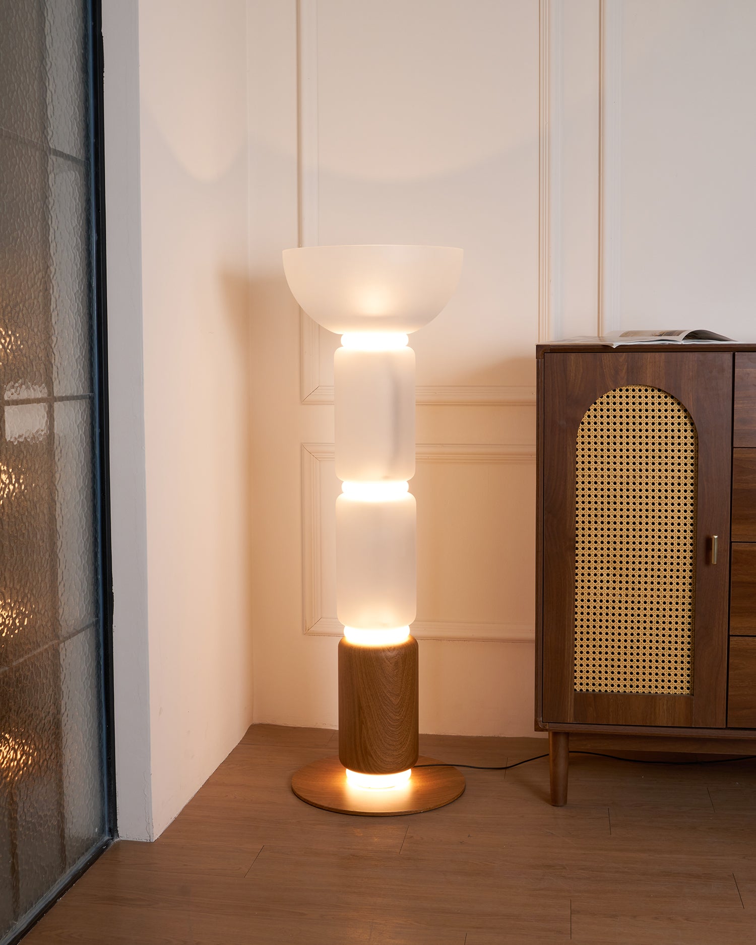 Ficupala Floor Lamp