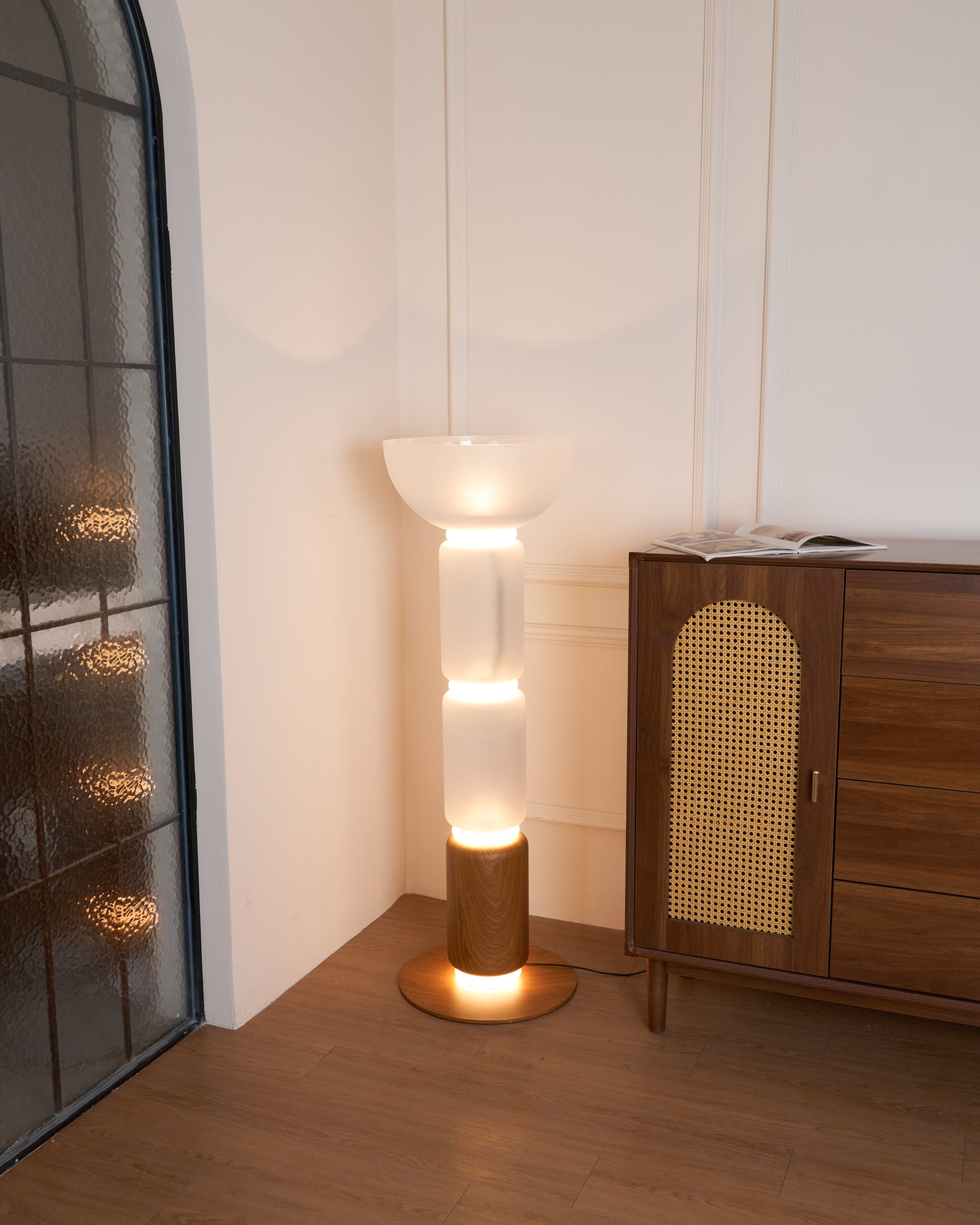 Ficupala Floor Lamp