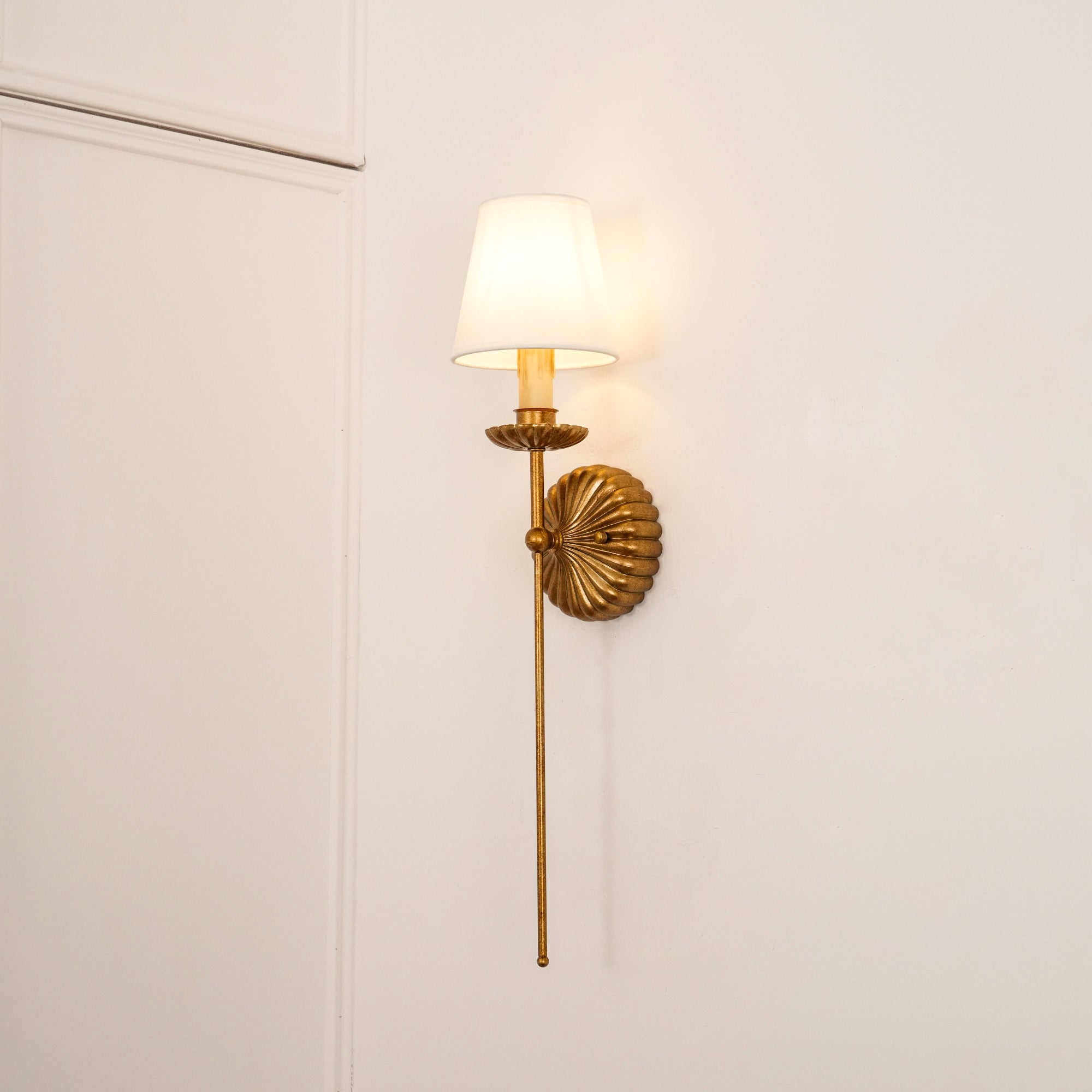 Catina Wall Lamp