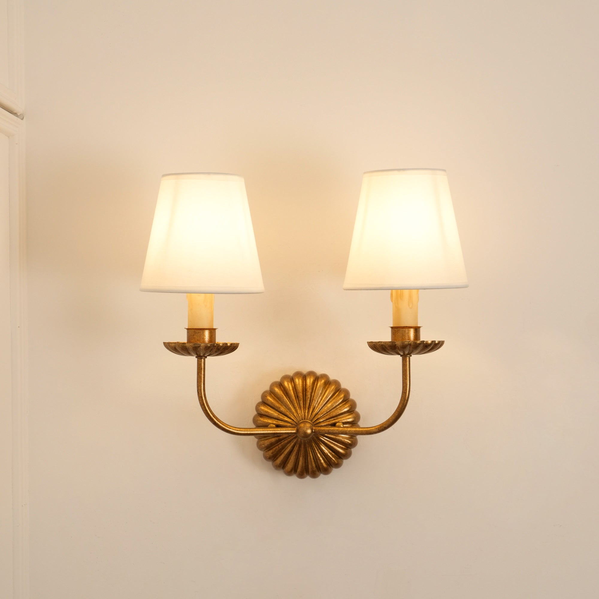 Catina Wall Lamp