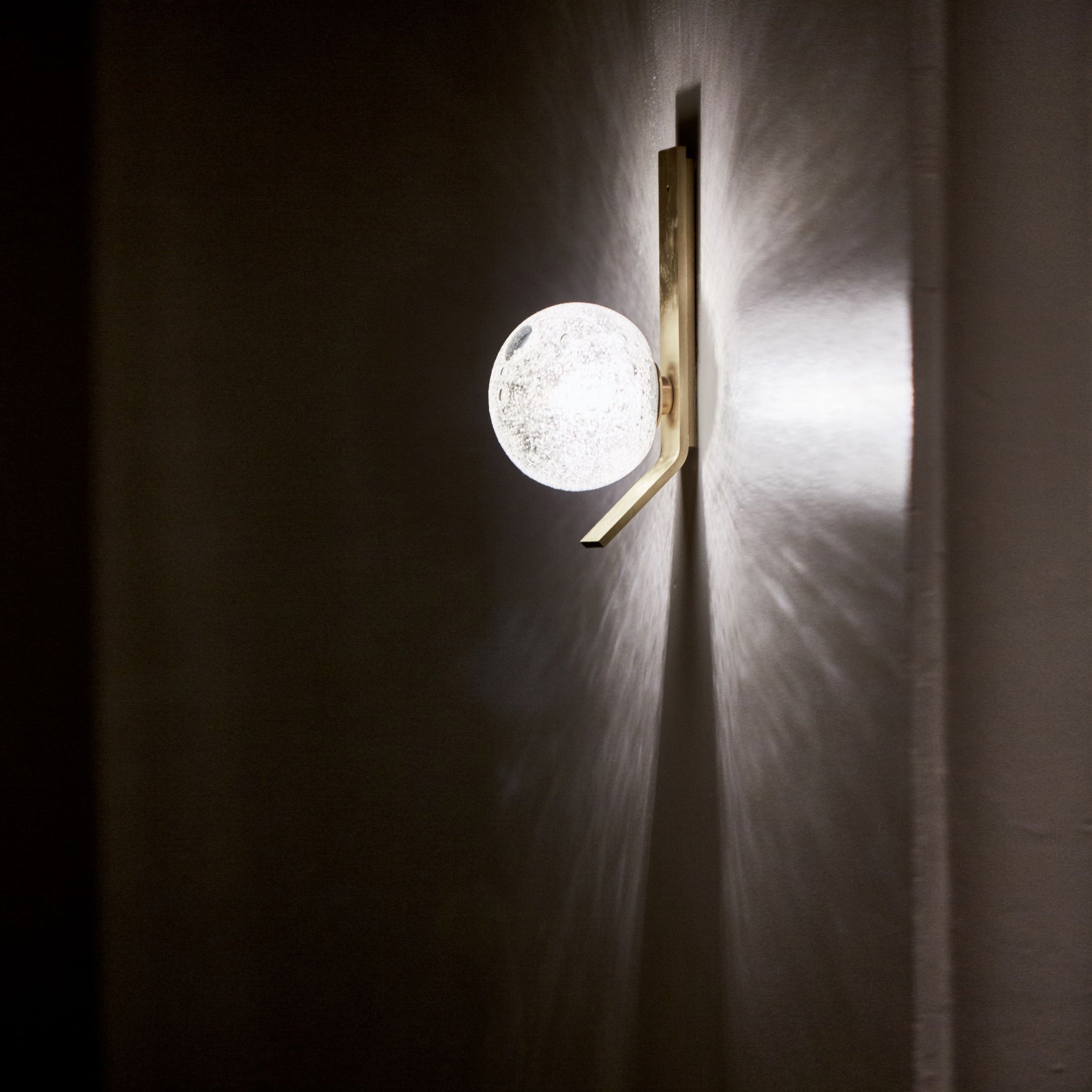 Fizi Wall Lamp