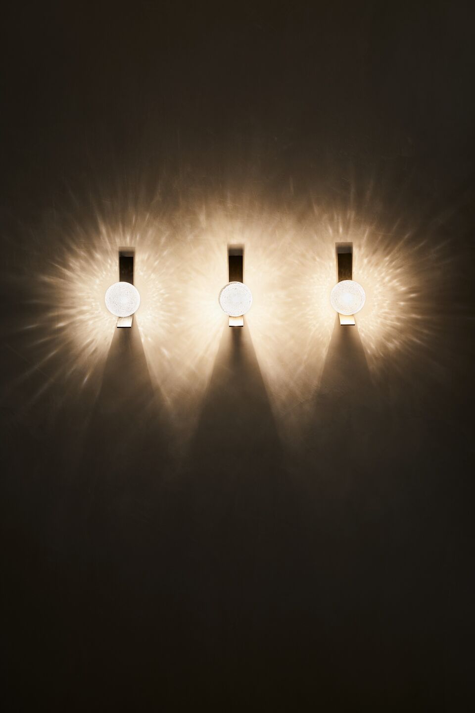 Fizi Wall Lamp