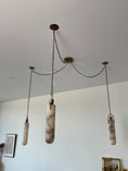 Bild in Galerie-Betrachter laden, Flint Alabaster Pendant Lamp
