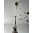 Bild in Galerie-Betrachter laden, Flint Alabaster Pendant Lamp
