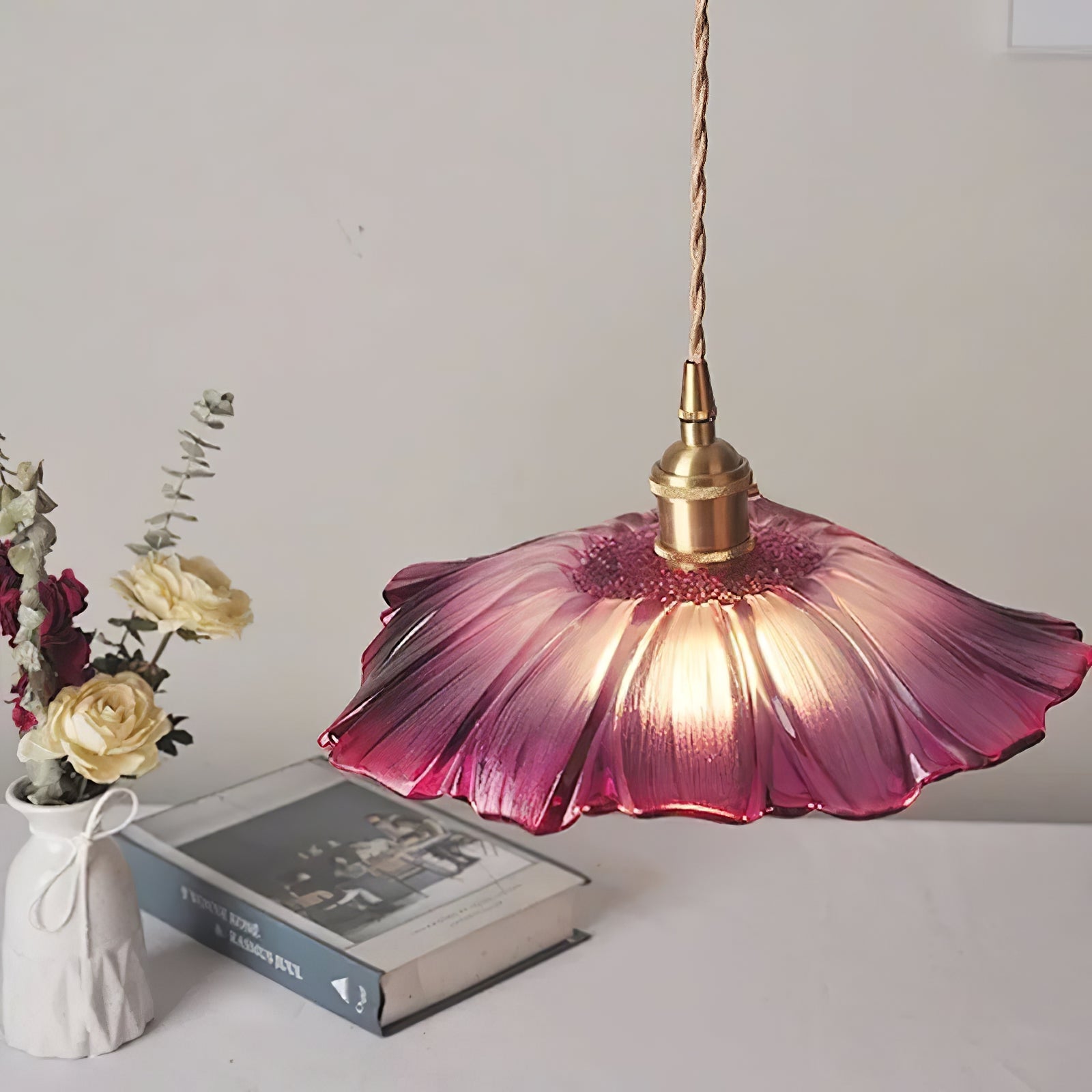 Lampe à suspension en verre à fleurs