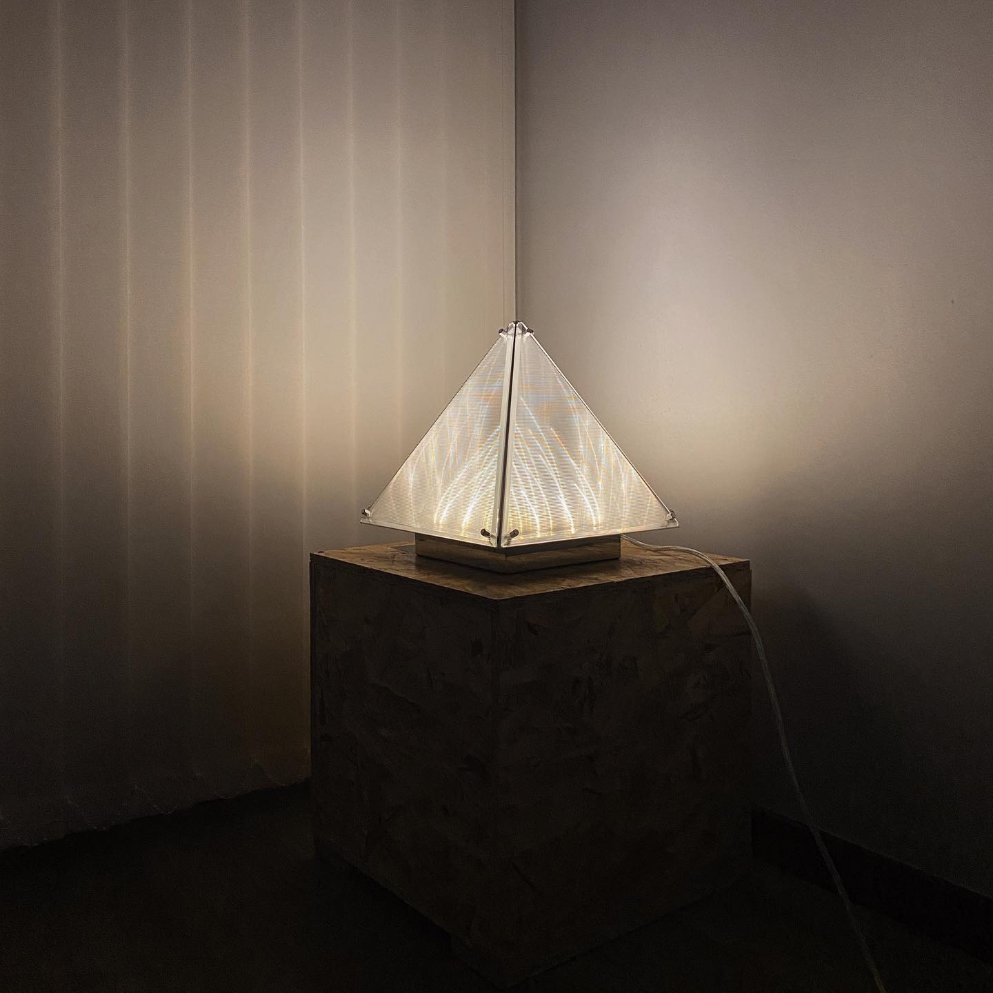 Fragment Table Lamp