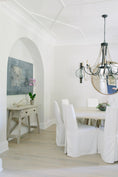 Bild in Galerie-Betrachter laden, Gabby Percy Chandelier
