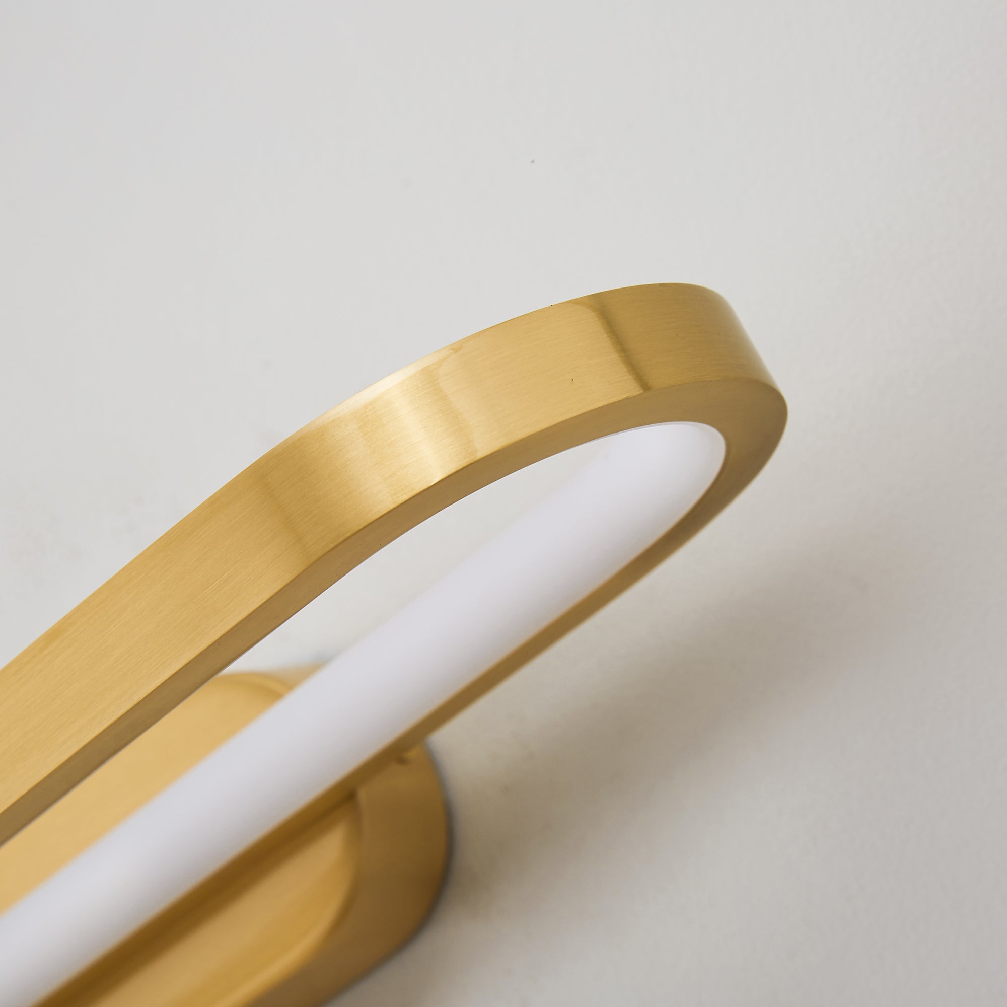 Gianni LED Wall Lamp