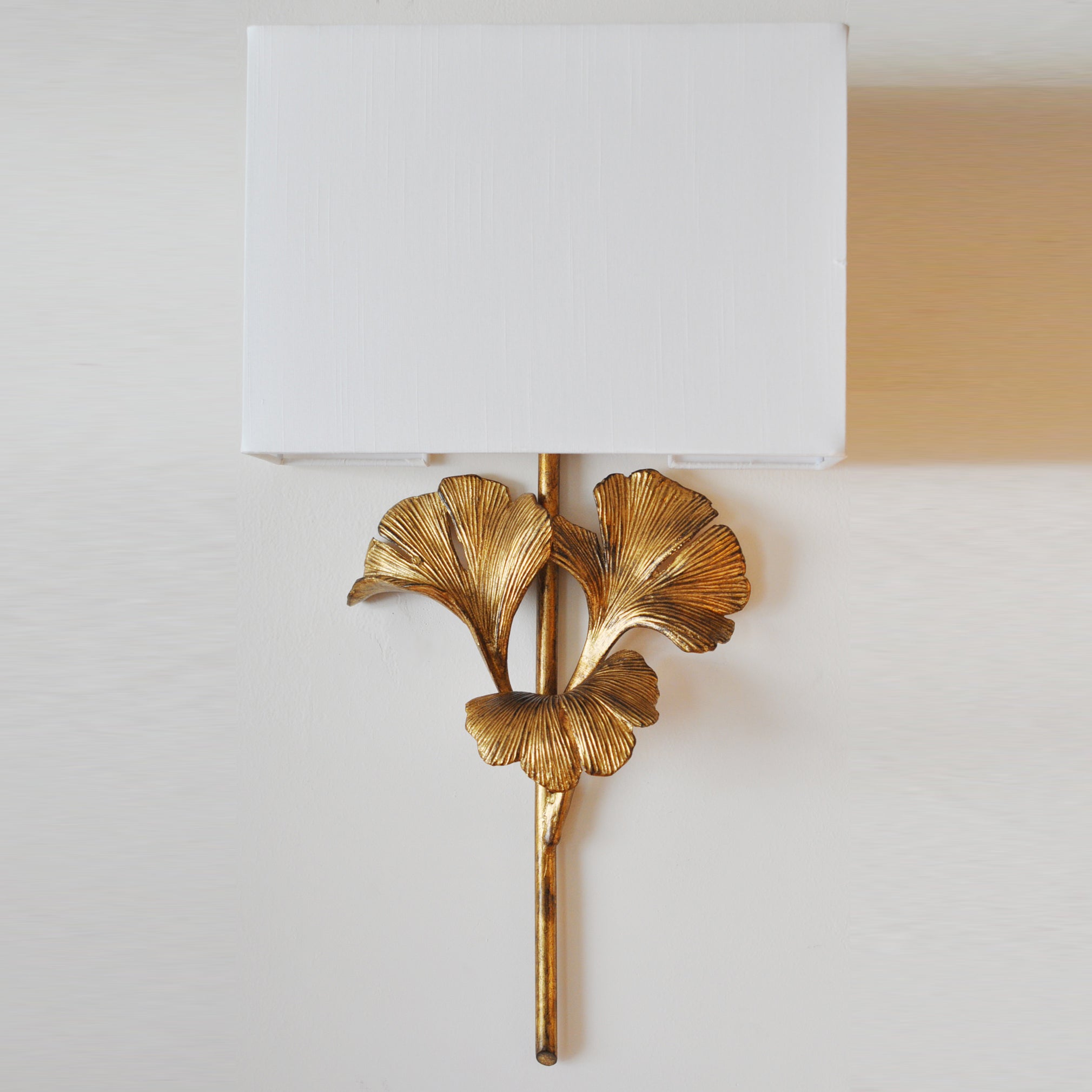 Gingko Wall Lamp