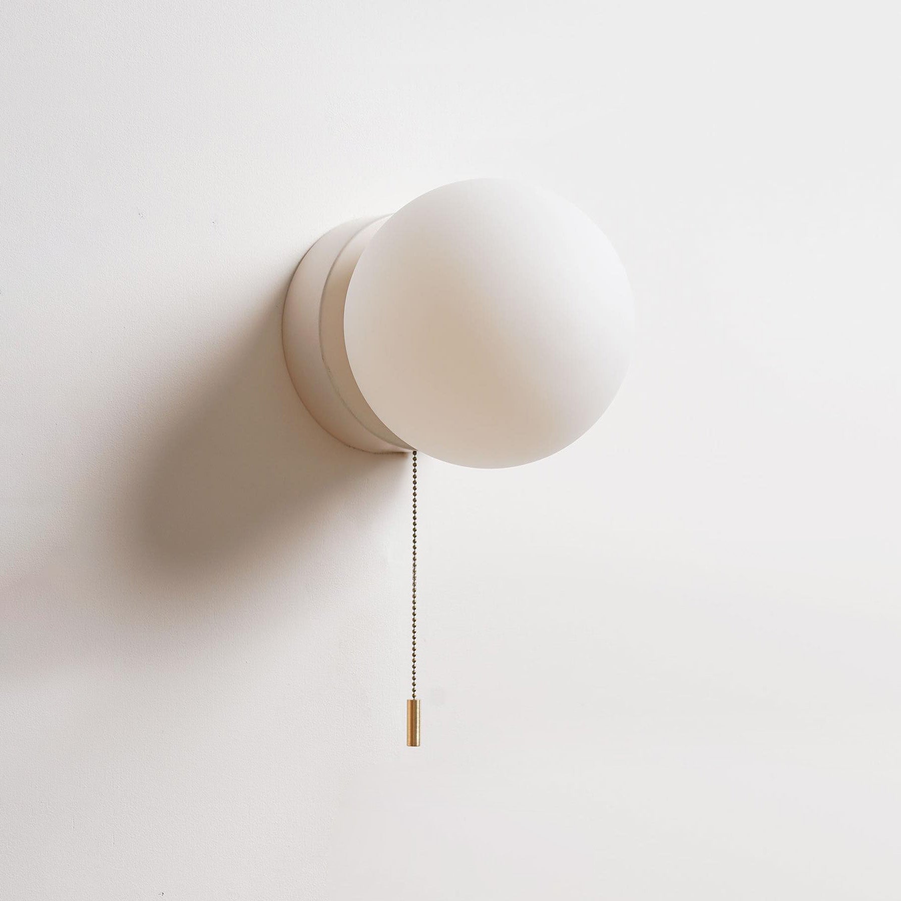 Gram Wall Lamp