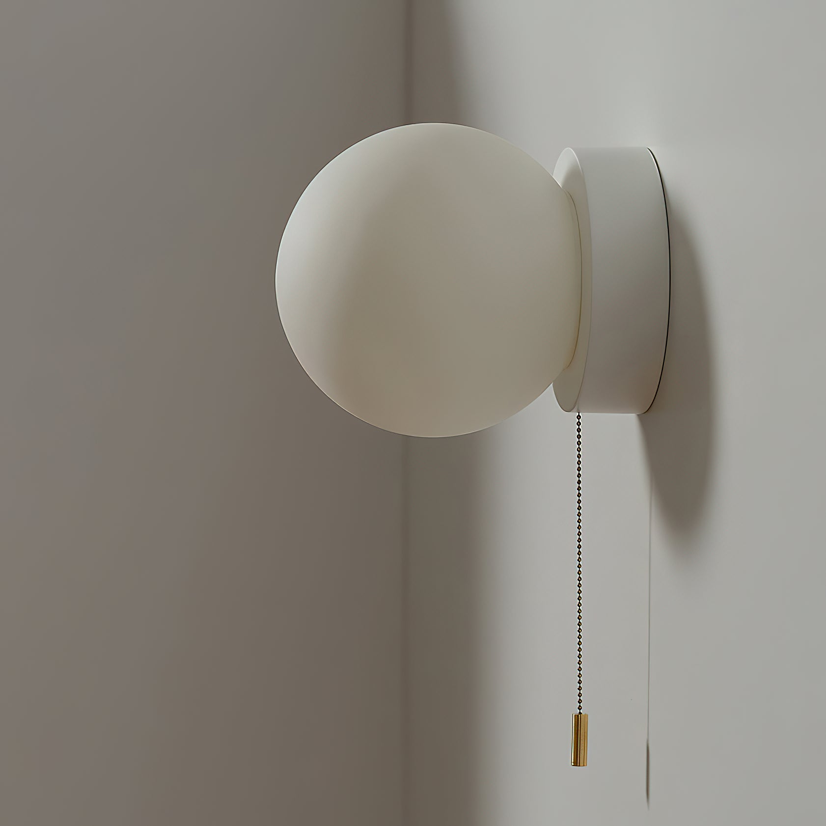 Gram Wall Lamp