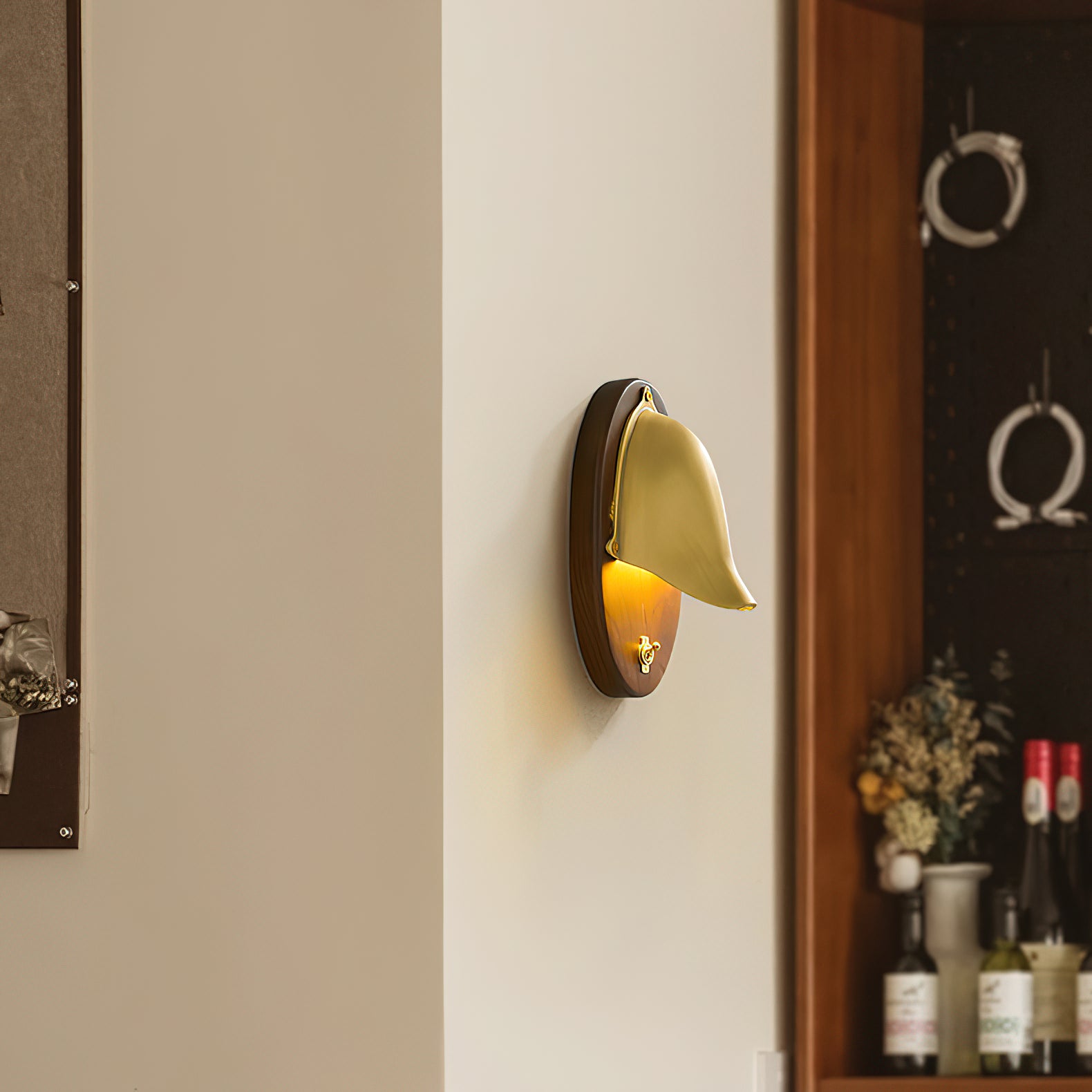 Grant Wall Lamp
