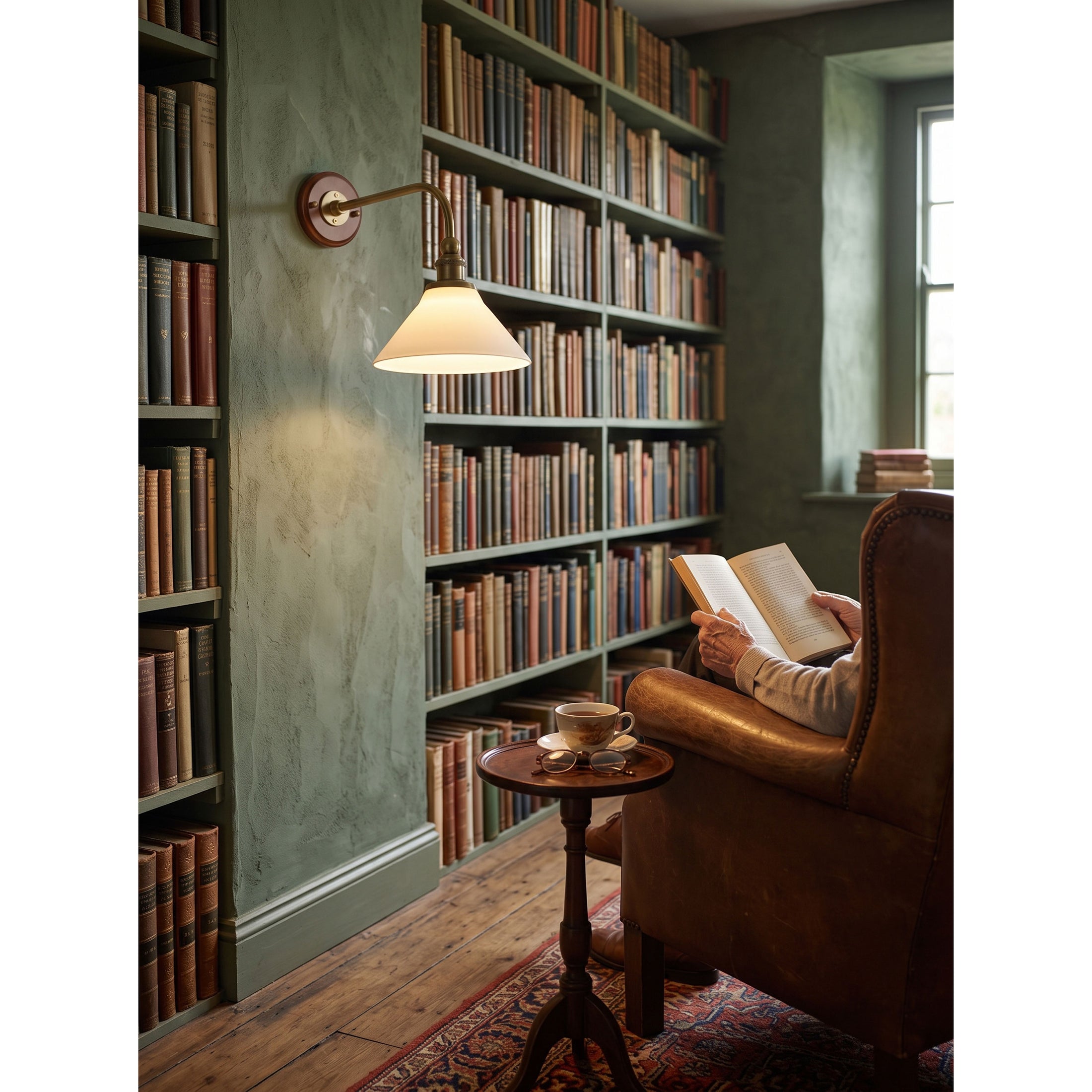 Heirloom Ceramic Wall Lamp