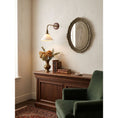 Charger l'image dans la visionneuse de la galerie, Heirloom Ceramic Wall Lamp
