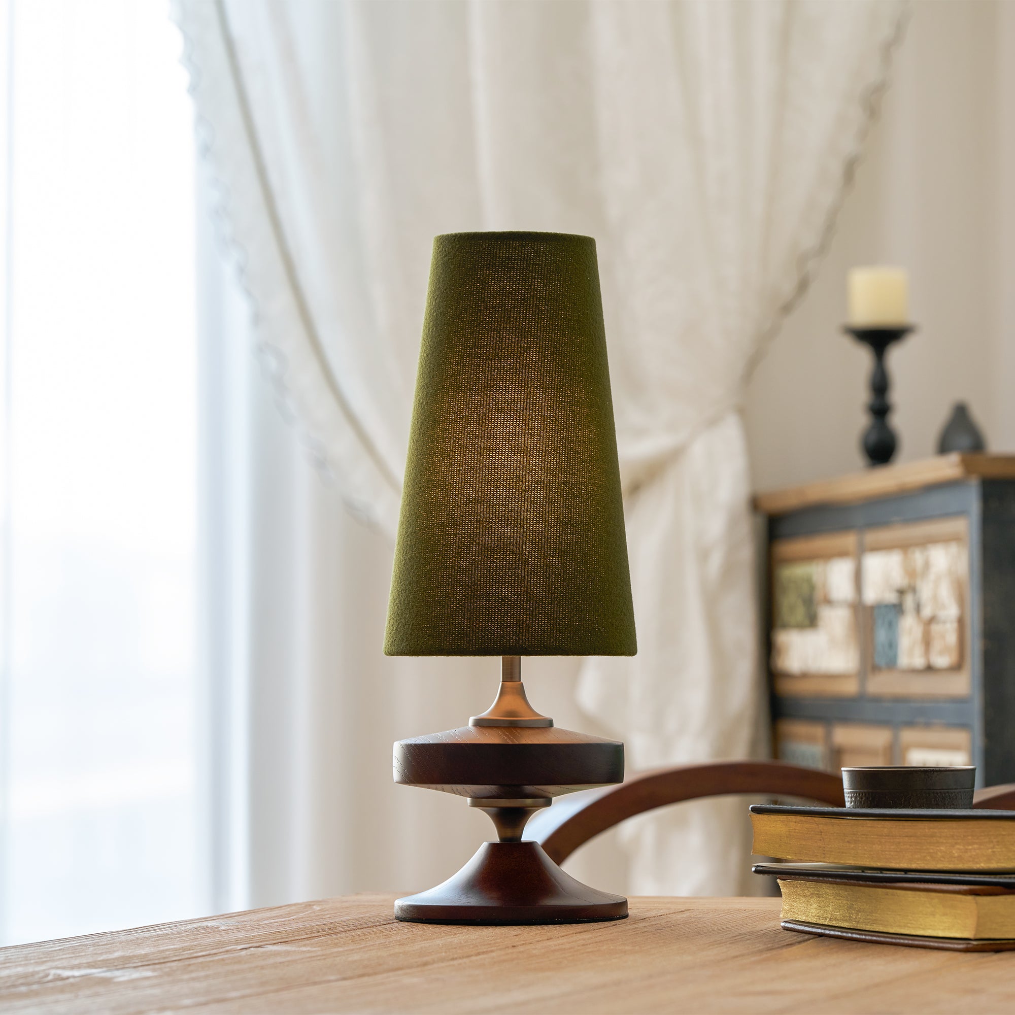 Hour Rho Table Lamp