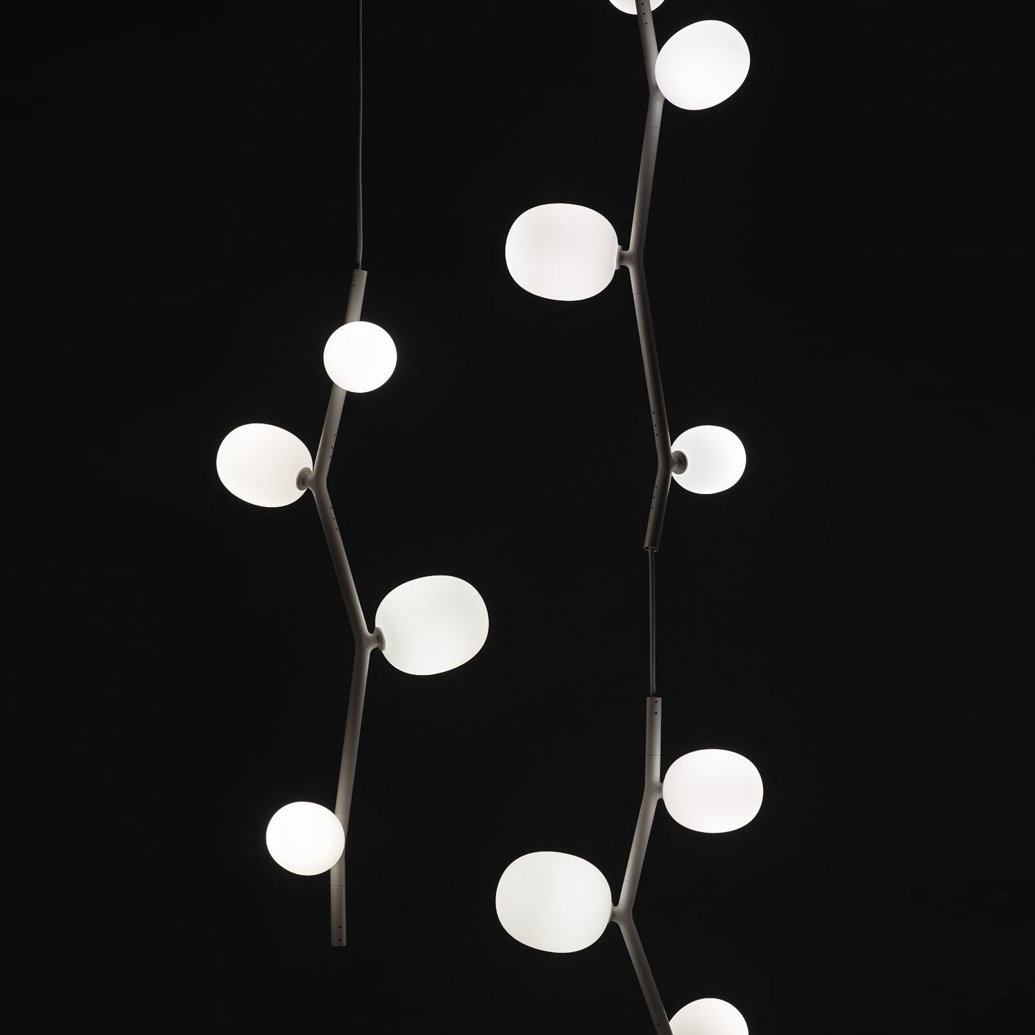 Matteo Vertical Pendant Lamp