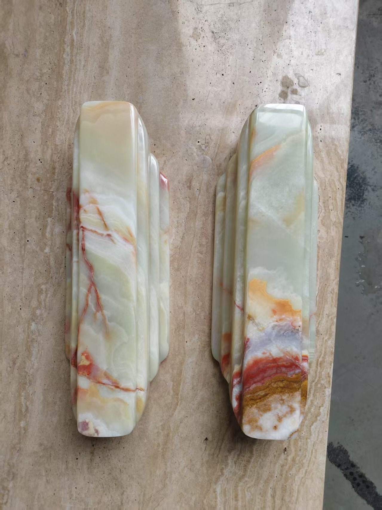 Jewel Onyx Wall Lamp