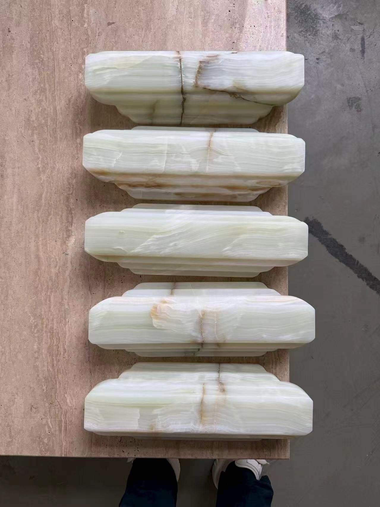 Jewel Onyx Wall Lamp