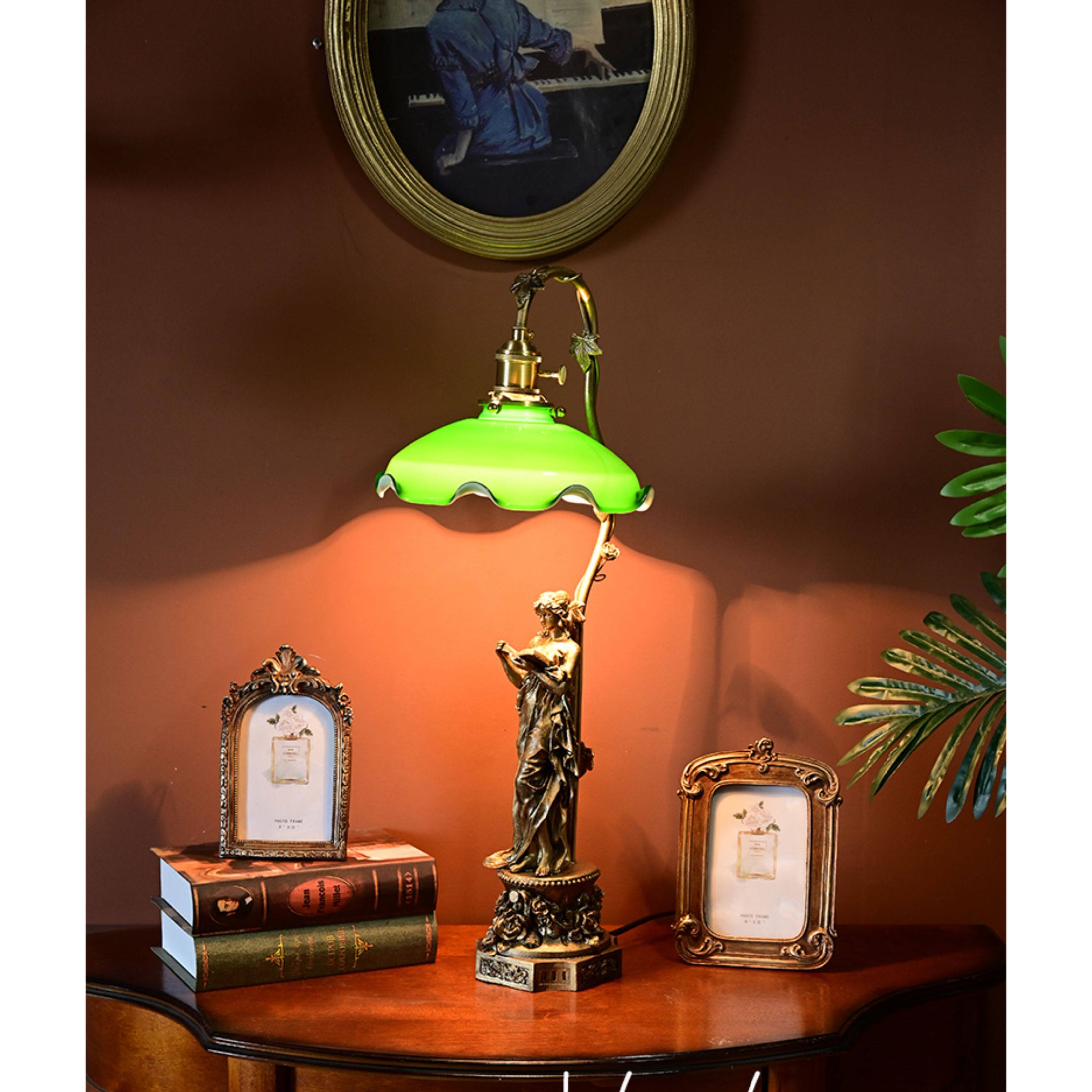 Lady Statue Glass Table Lamp