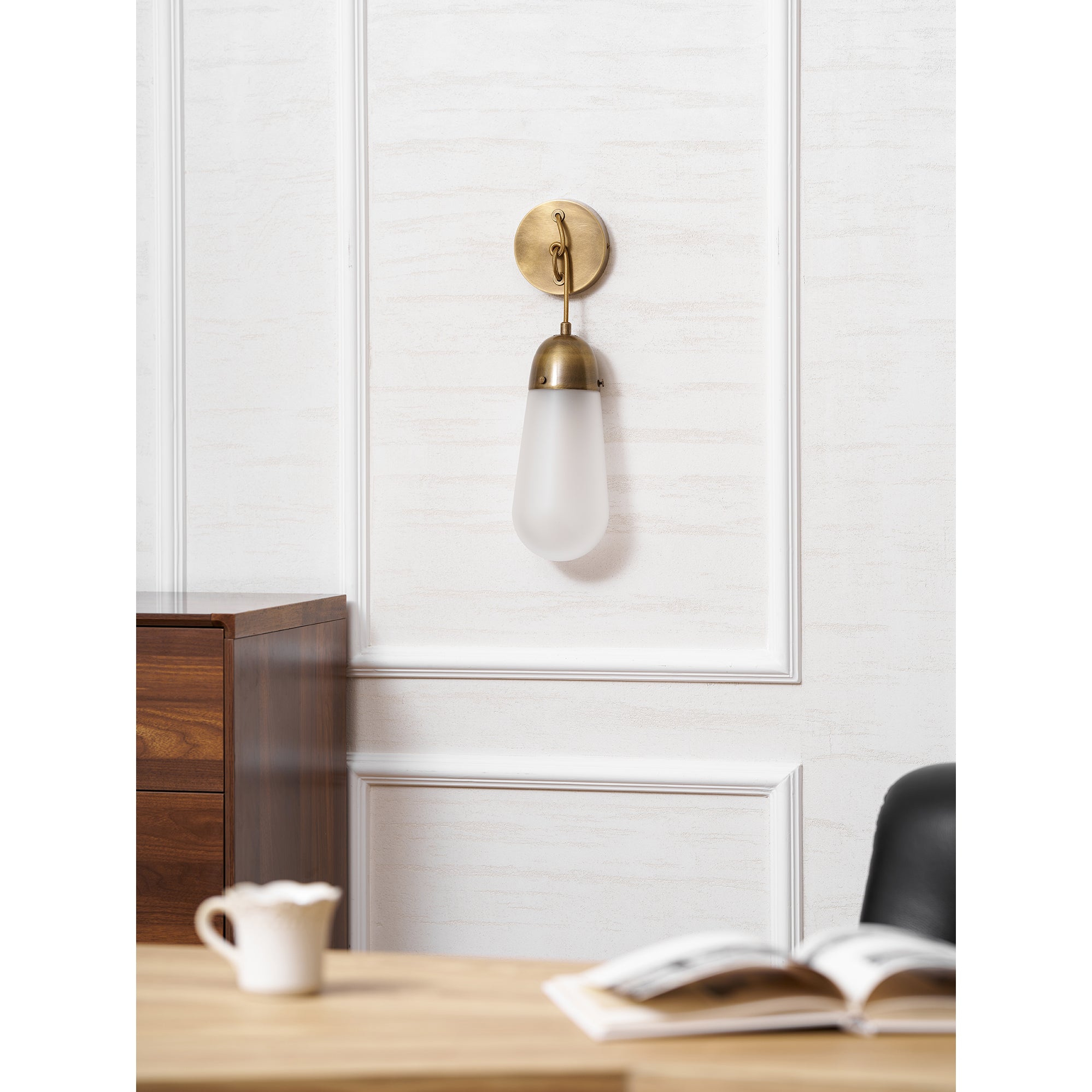 Lariat Wall Lamp
