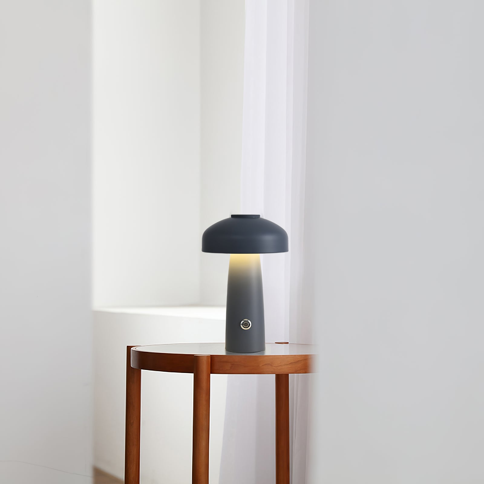 Lampe de table à batterie intégrée Leon Mushroom