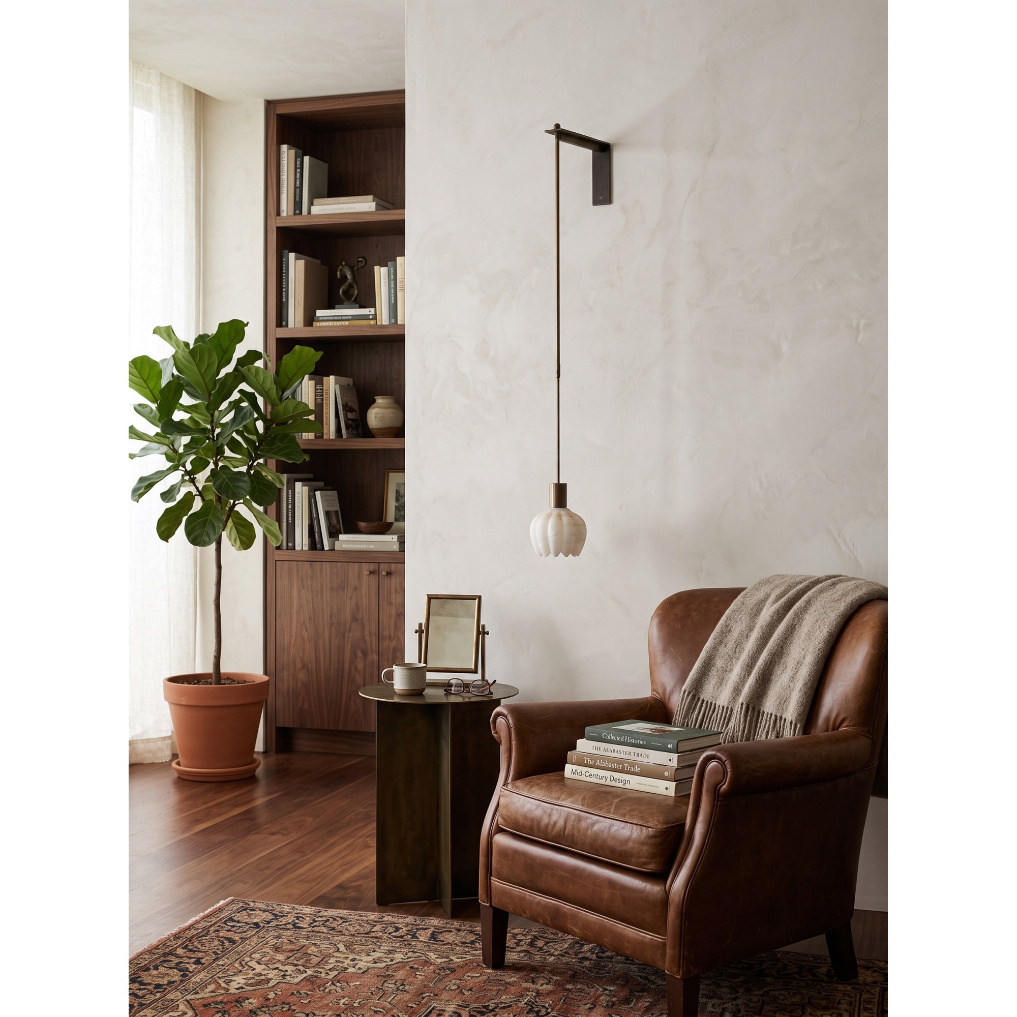 Lilin Alabaster Wall Lamp