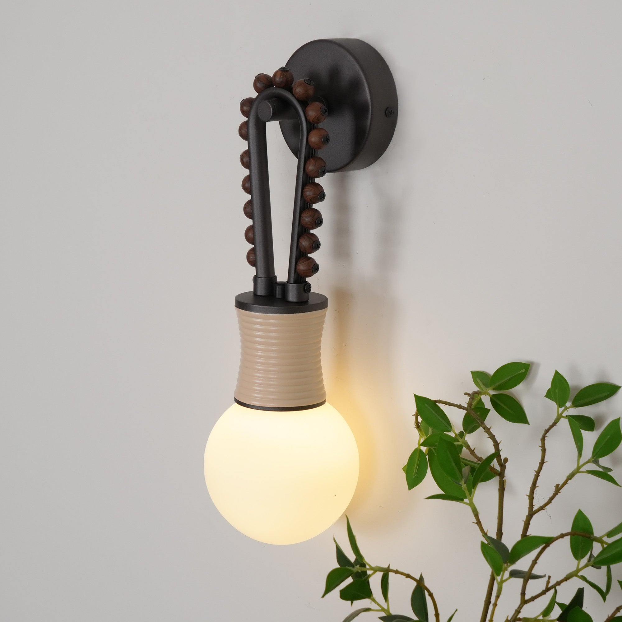 Loop Wall Lamp