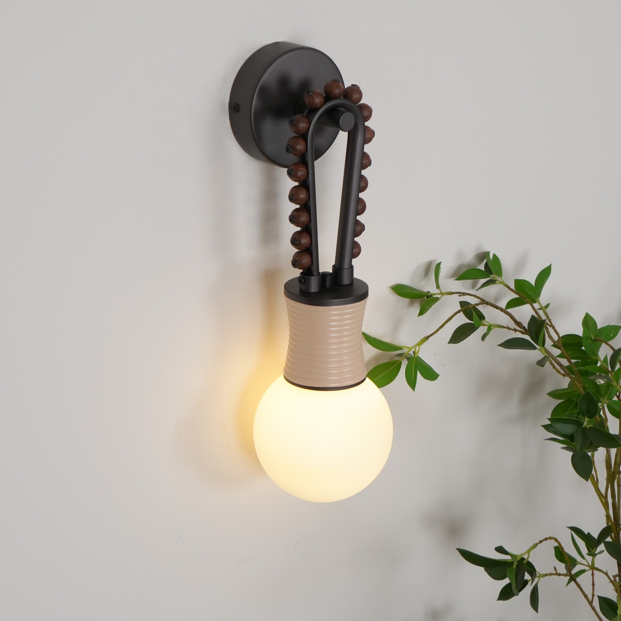 Loop Wall Lamp