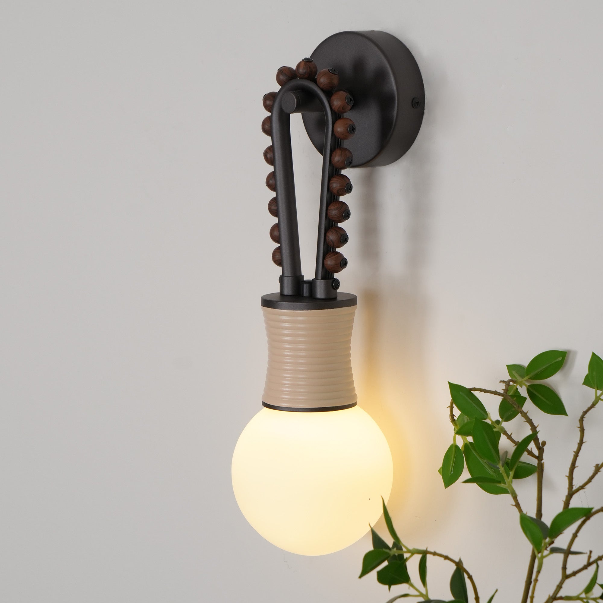 Loop Wall Lamp