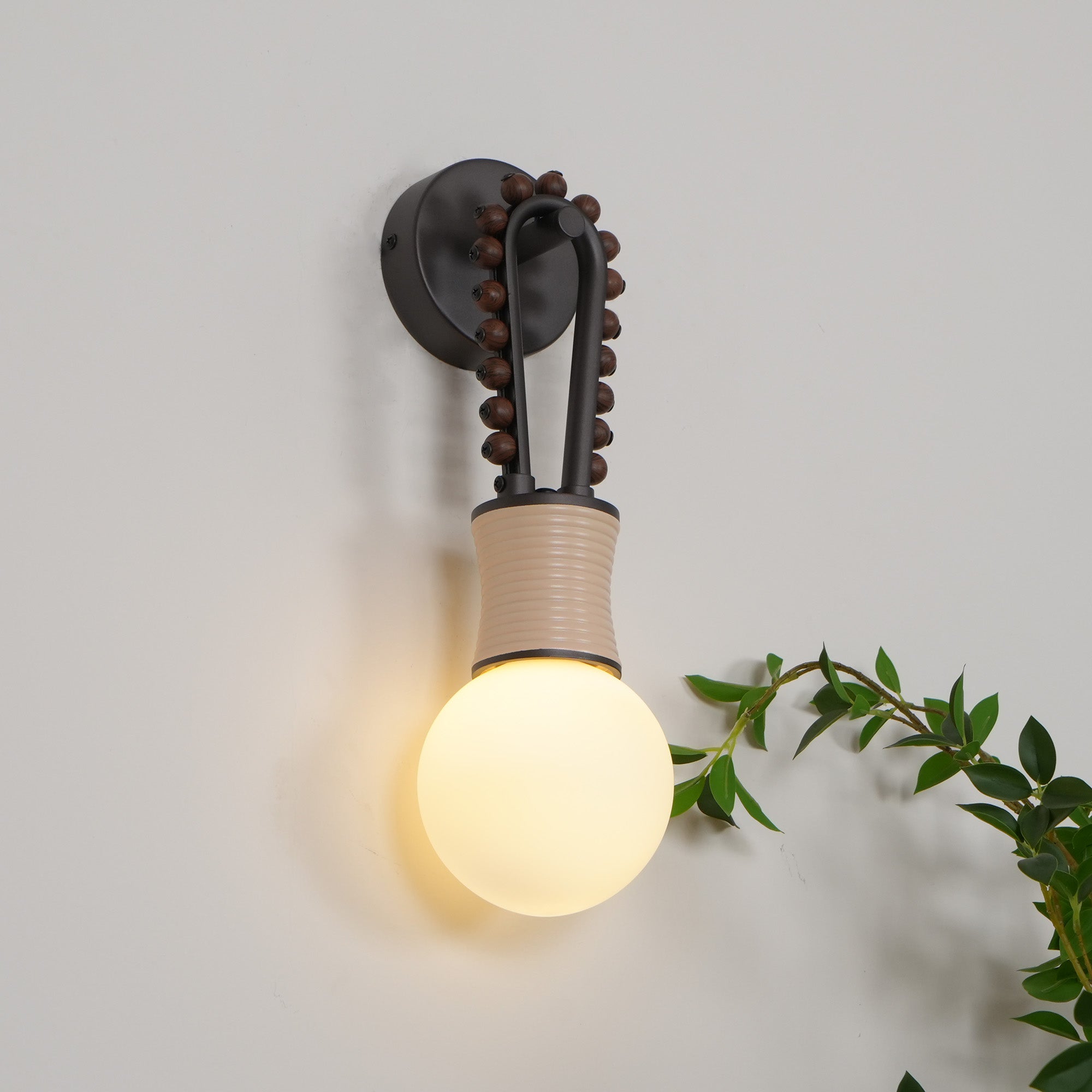 Loop Wall Lamp